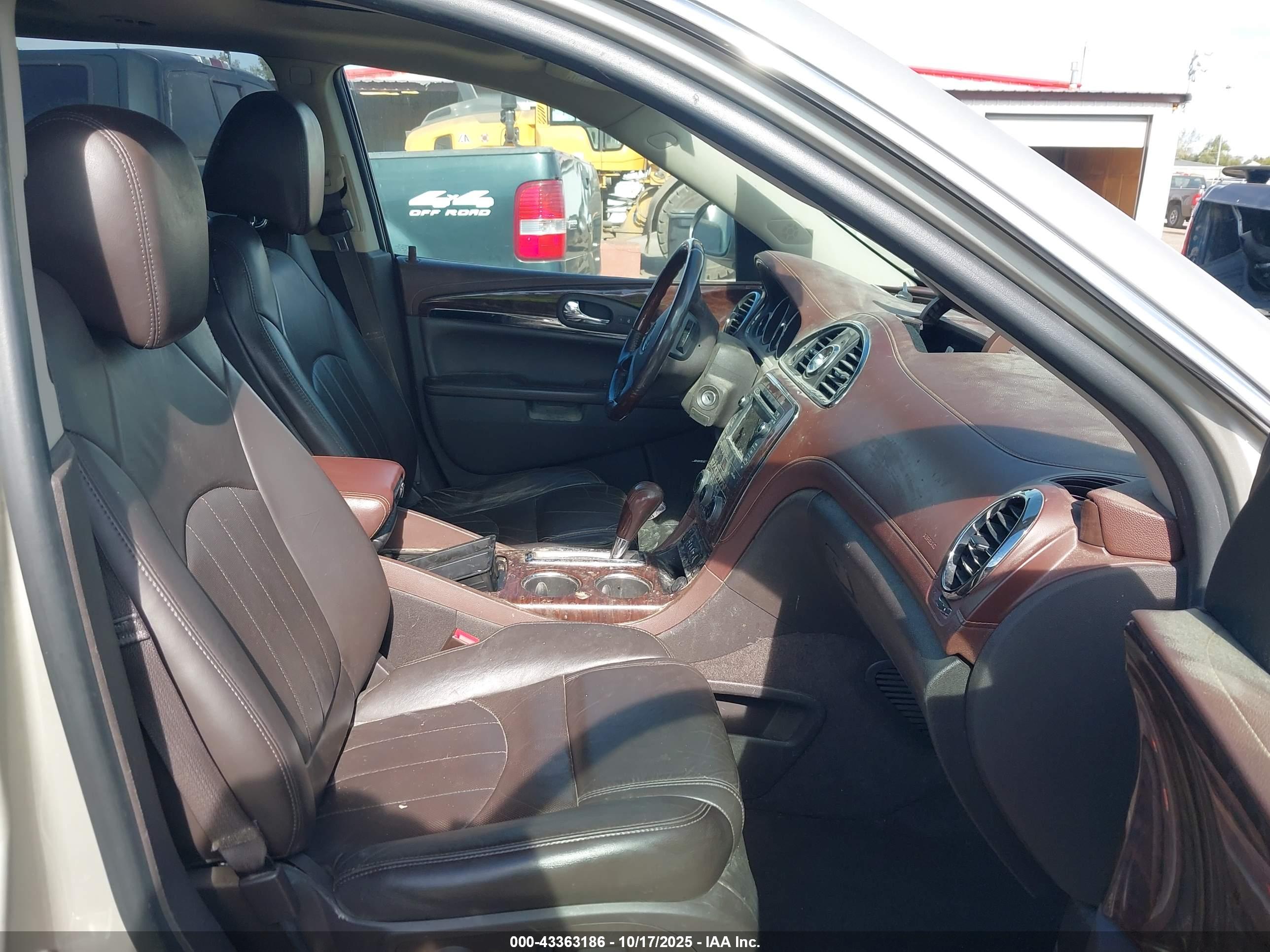 BUICK ENCLAVE image 5
