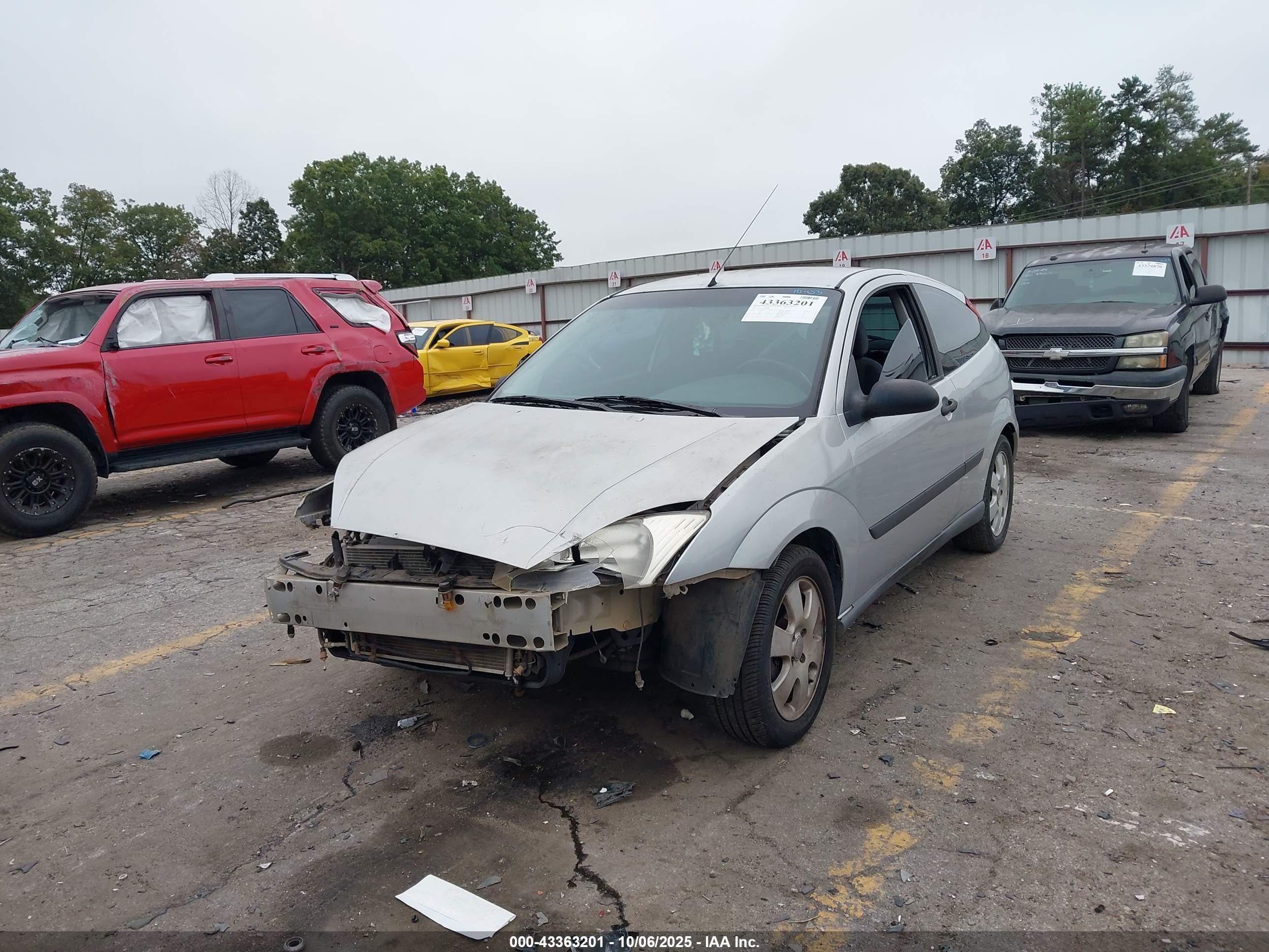 FORD FOCUS image 2