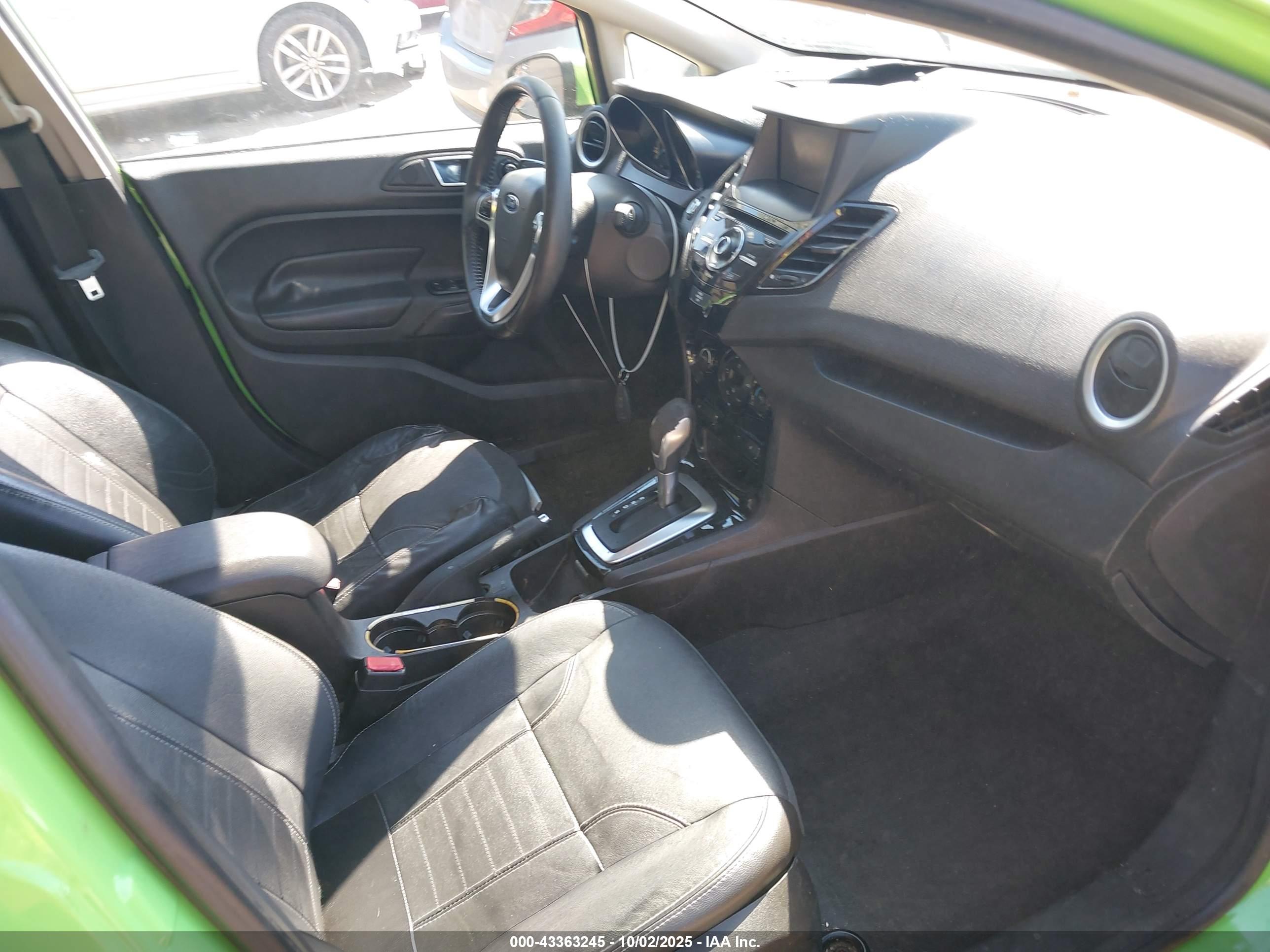 FORD FIESTA image 5