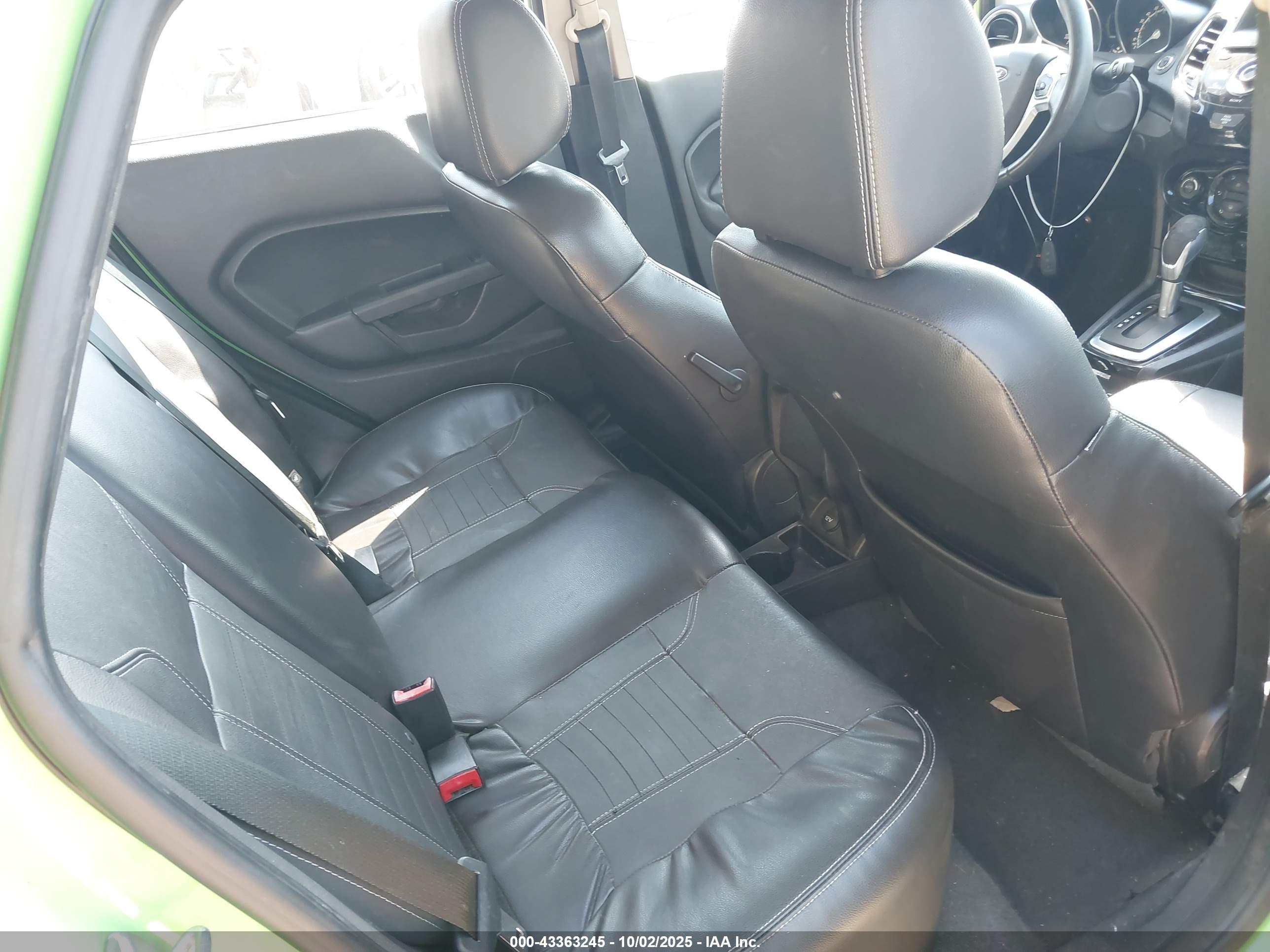 FORD FIESTA image 8