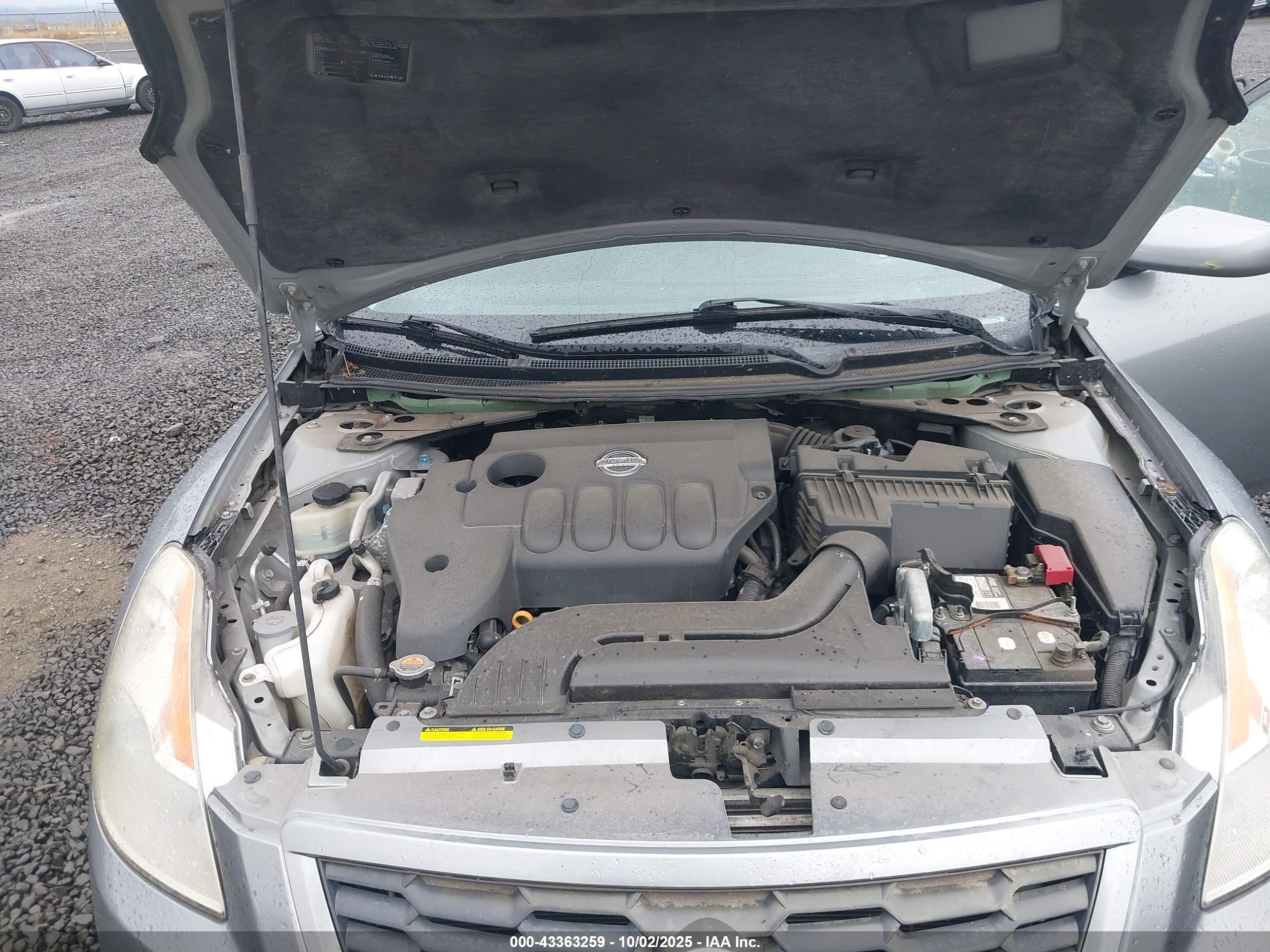 NISSAN ALTIMA image 10