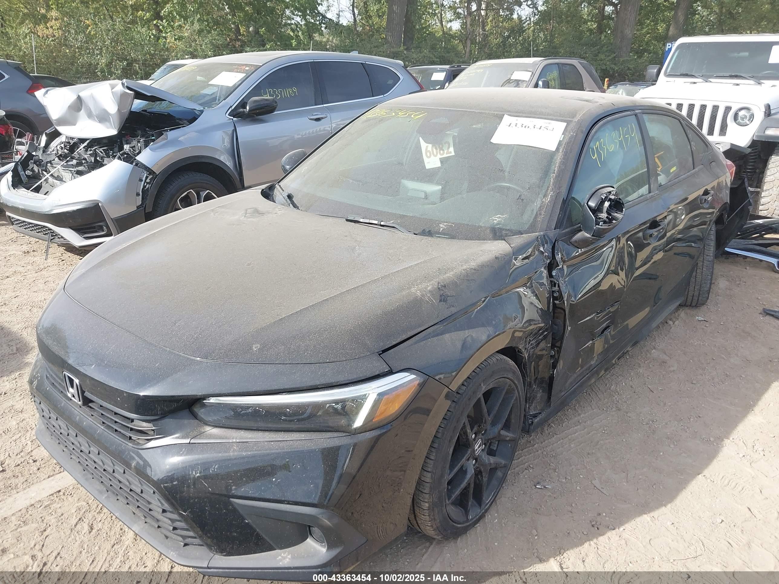 HONDA CIVIC image 2