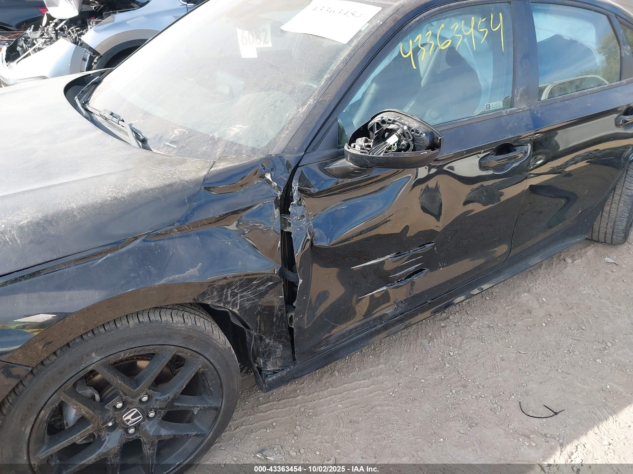 HONDA CIVIC image 6