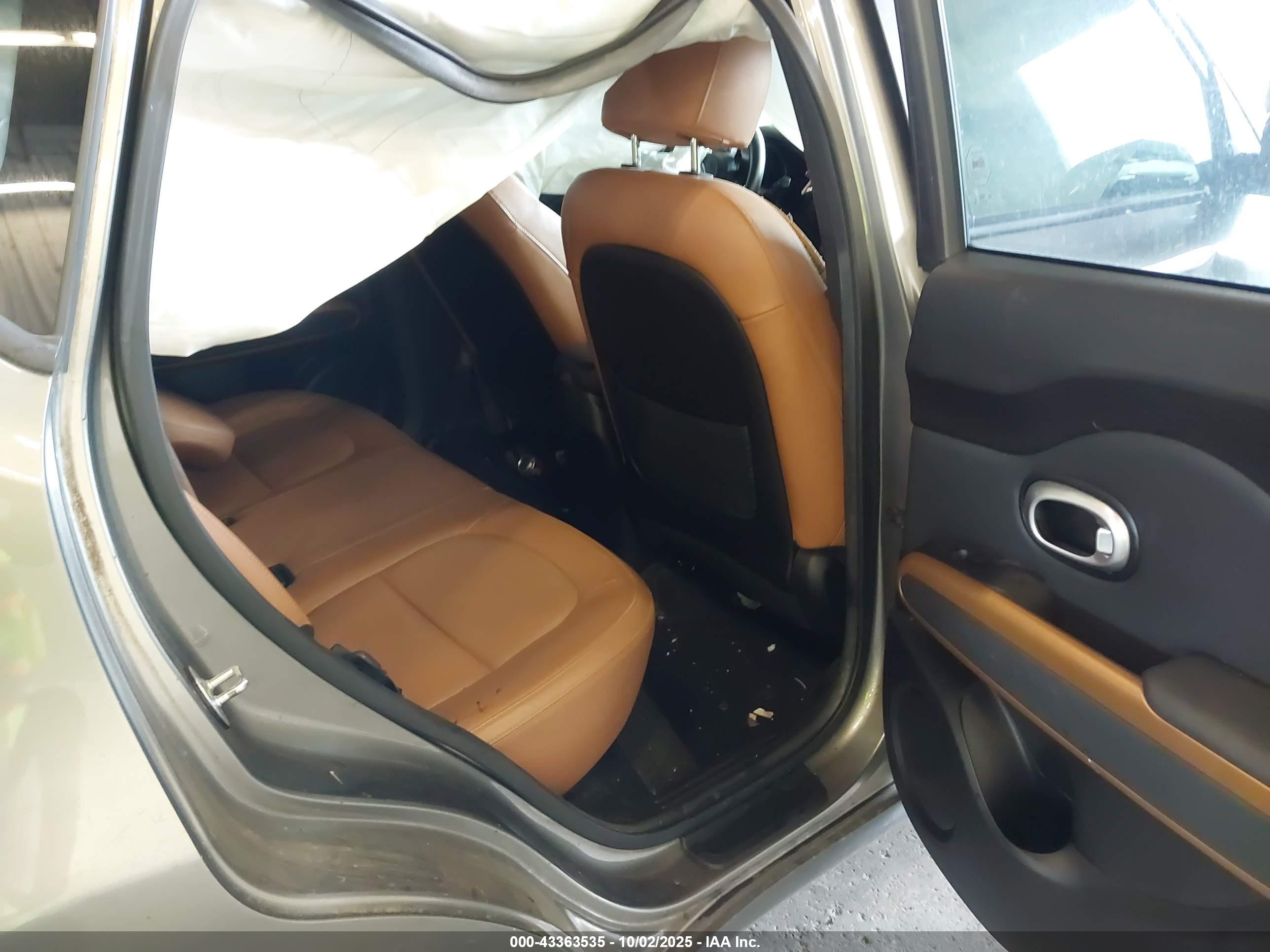 KIA SOUL image 8