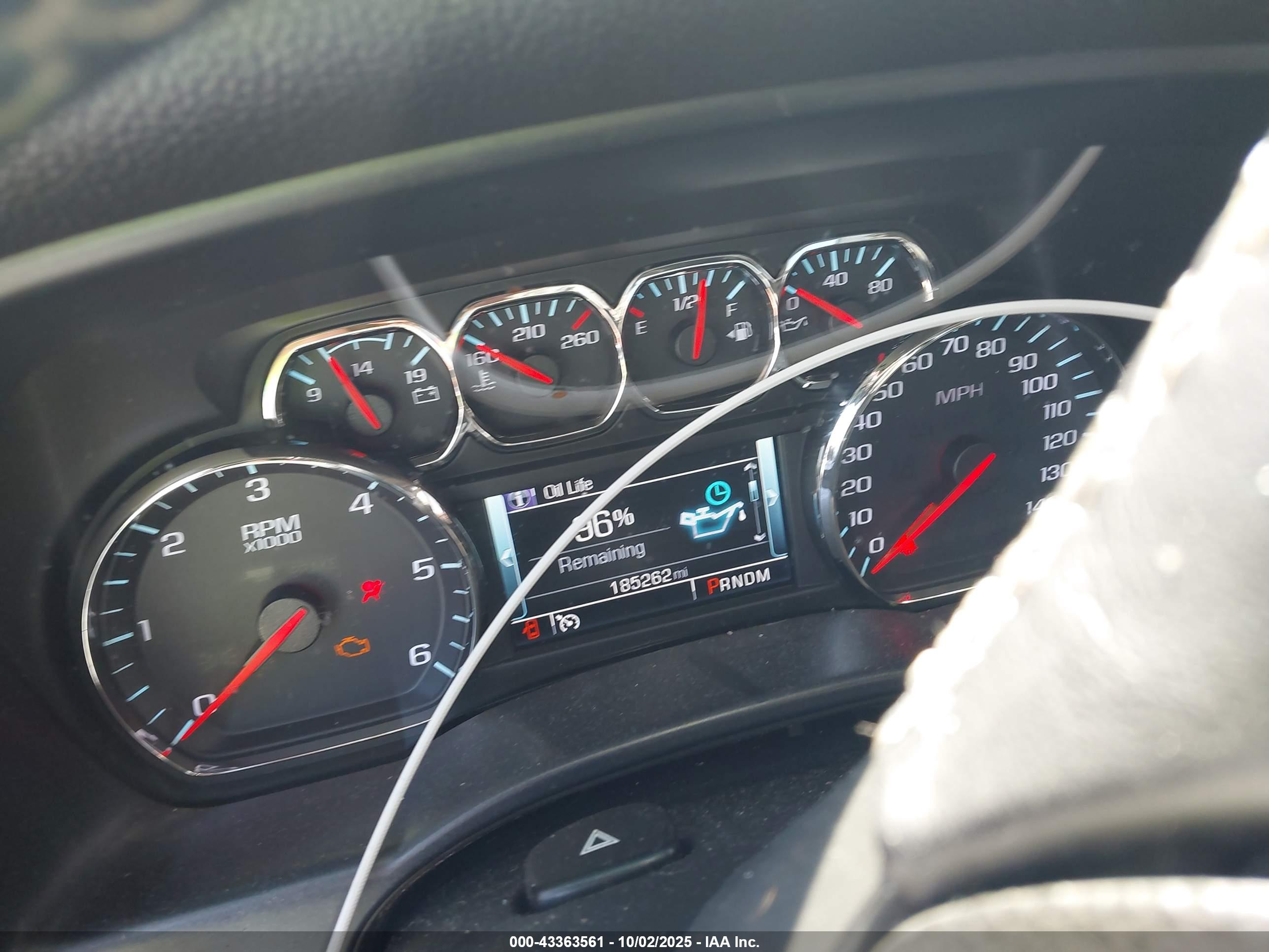 CHEVROLET SILVERADO image 7