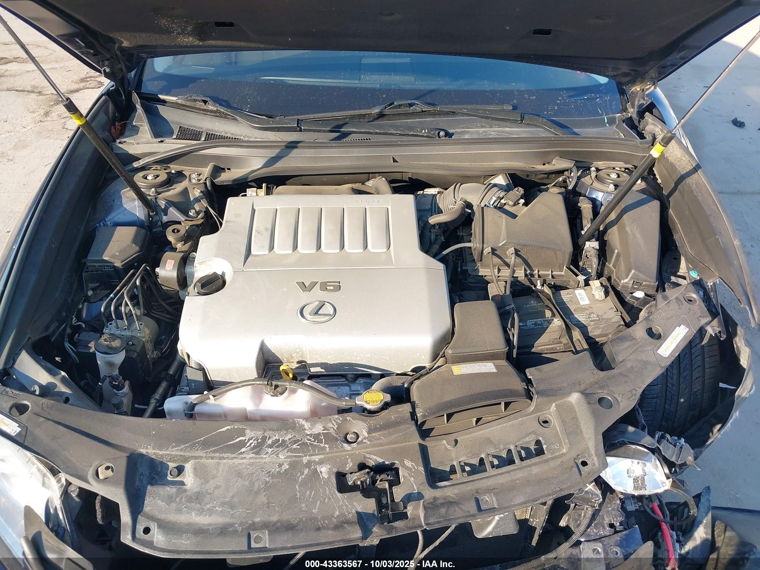 LEXUS ES image 10