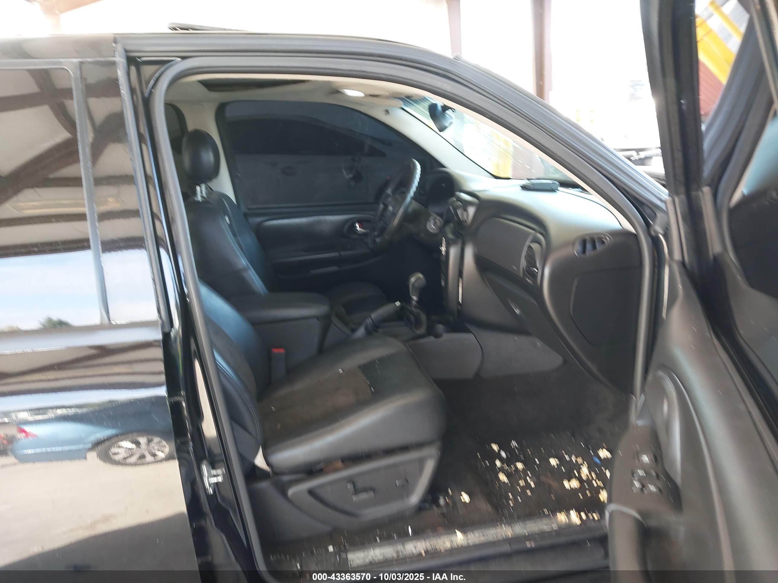 CHEVROLET TRAILBLAZER image 5
