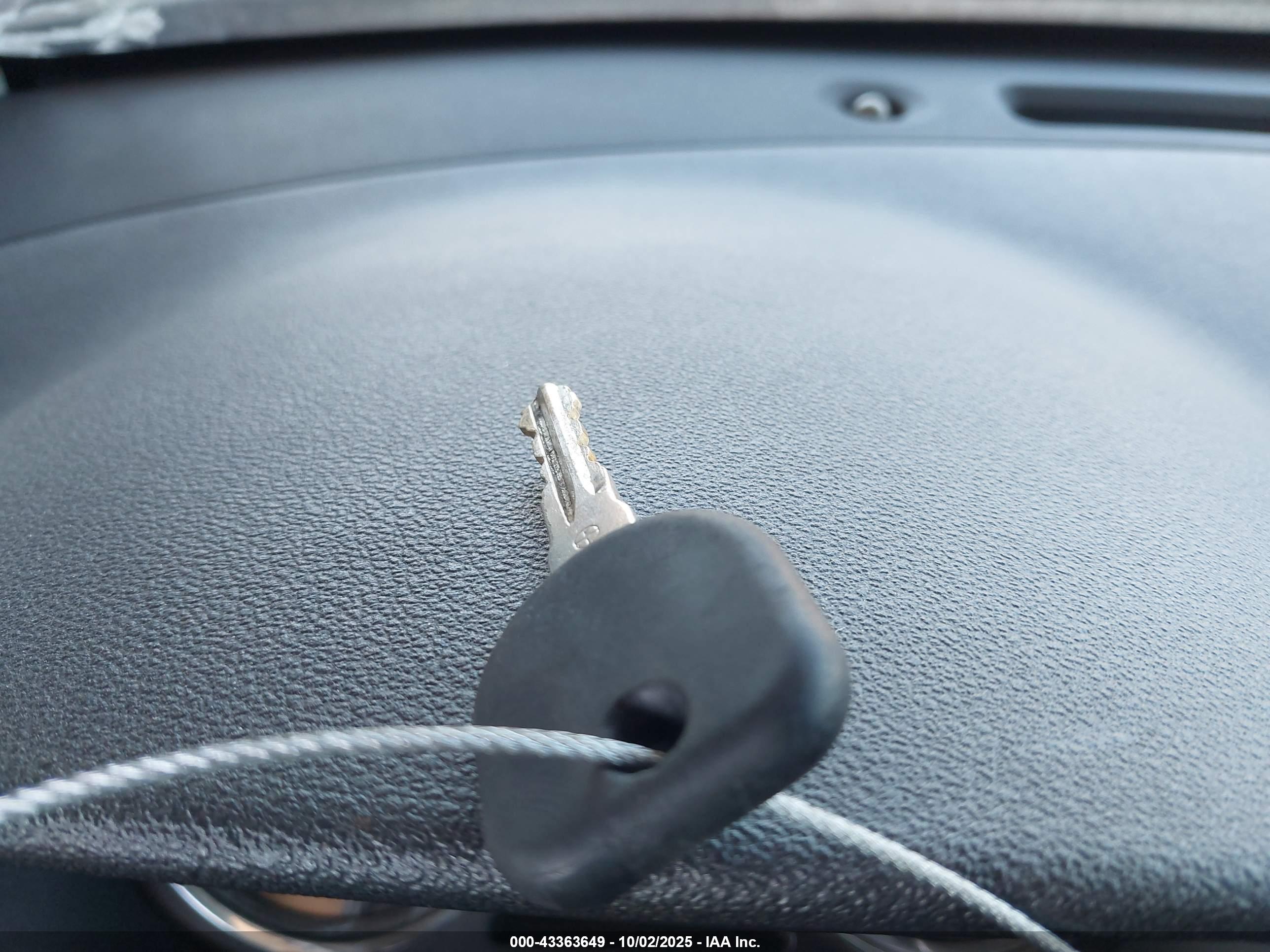 PONTIAC G5 image 11