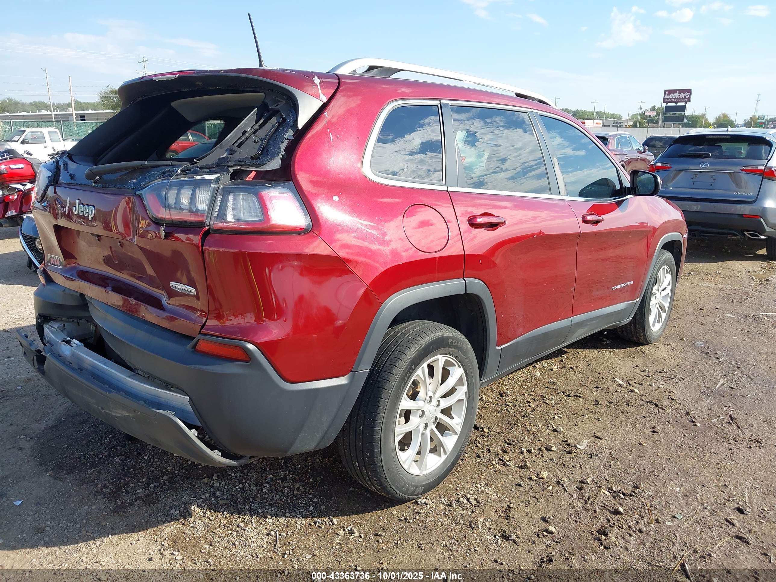 JEEP CHEROKEE image 4