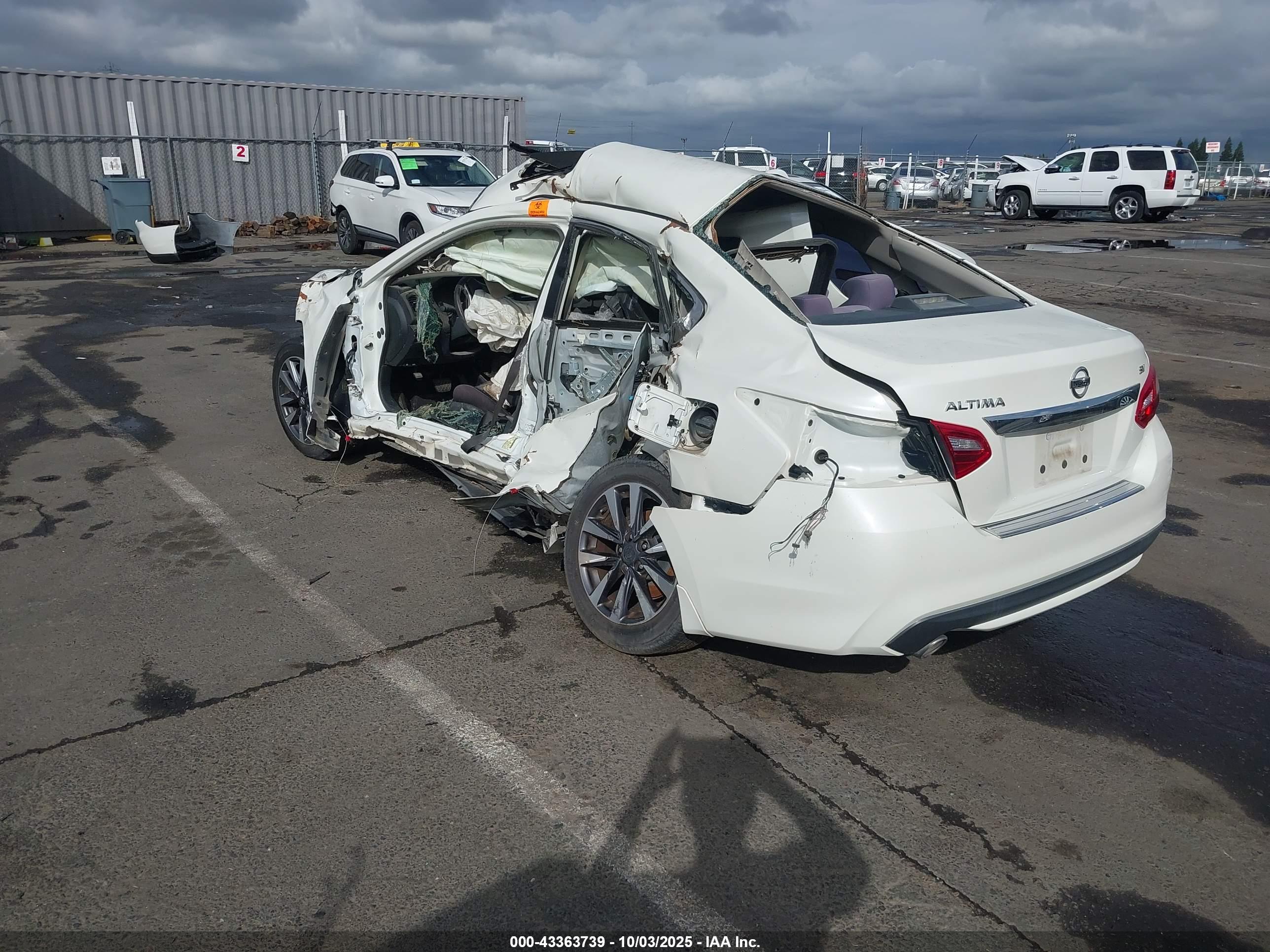 NISSAN ALTIMA image 3
