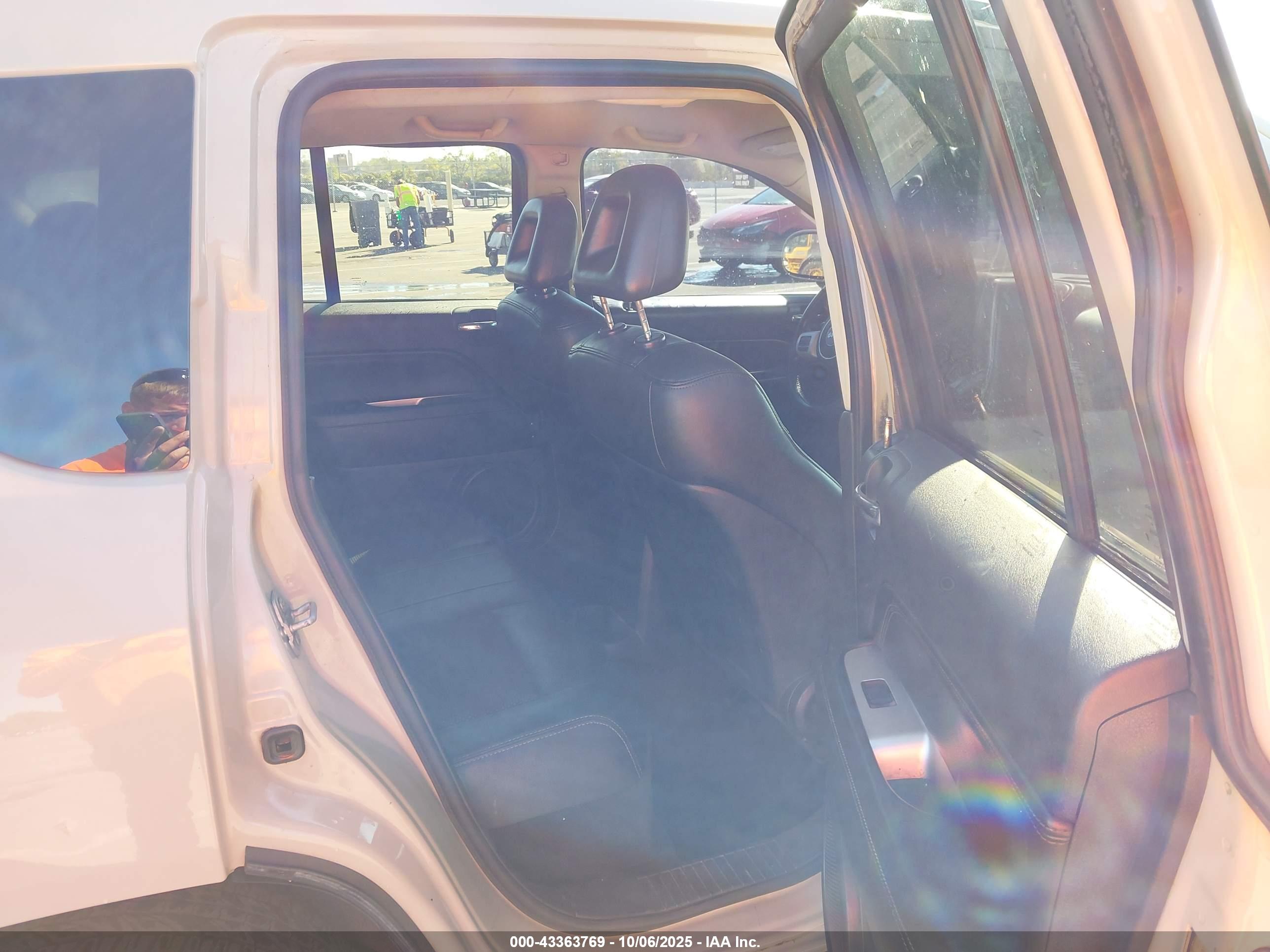 JEEP COMPASS image 8