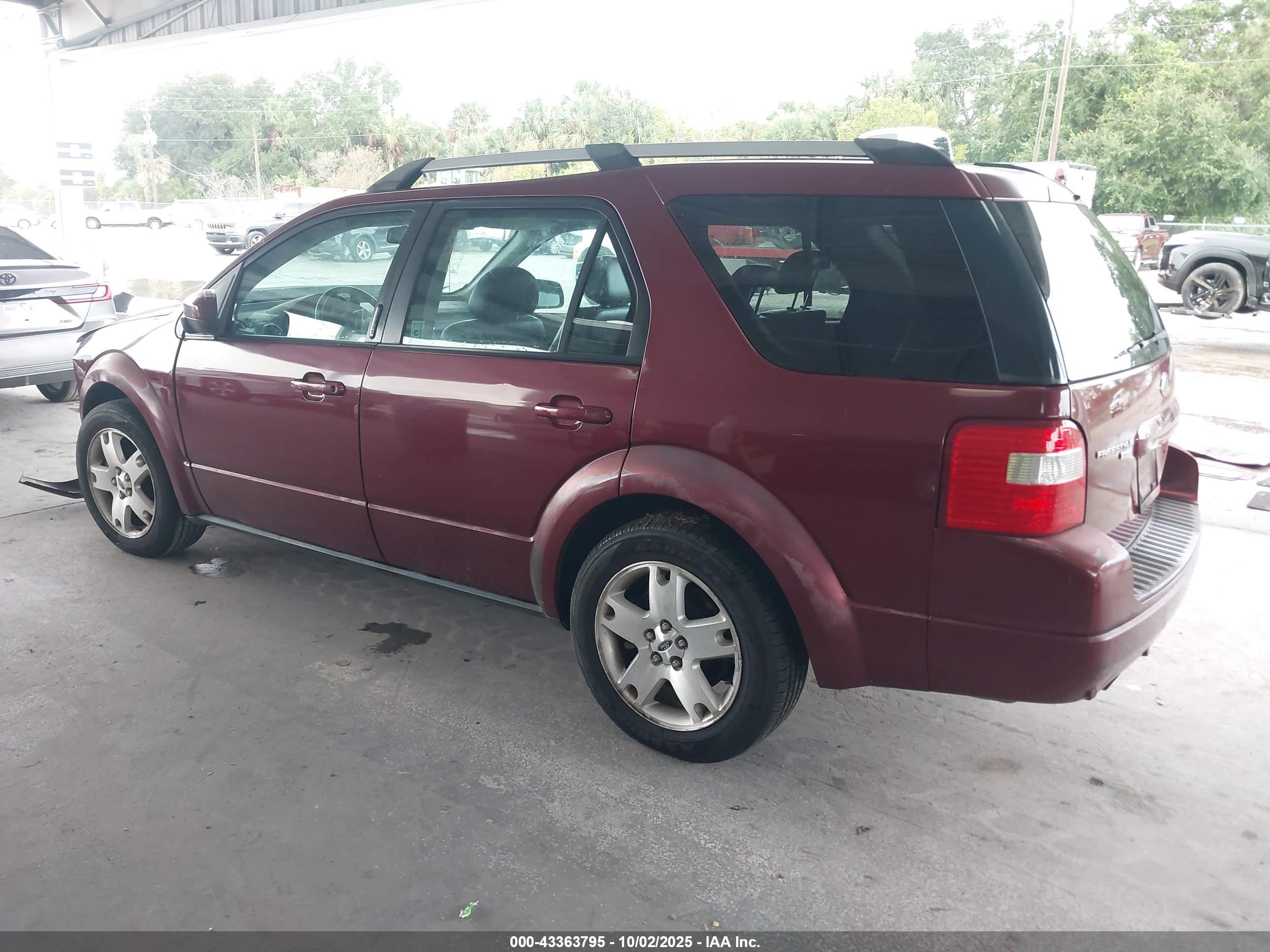 FORD FREESTYLE image 3