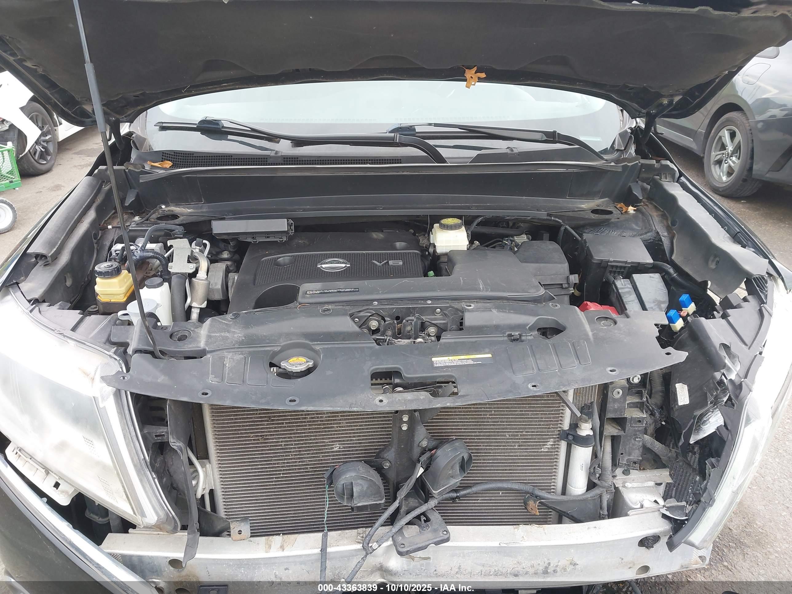 NISSAN PATHFINDER image 10