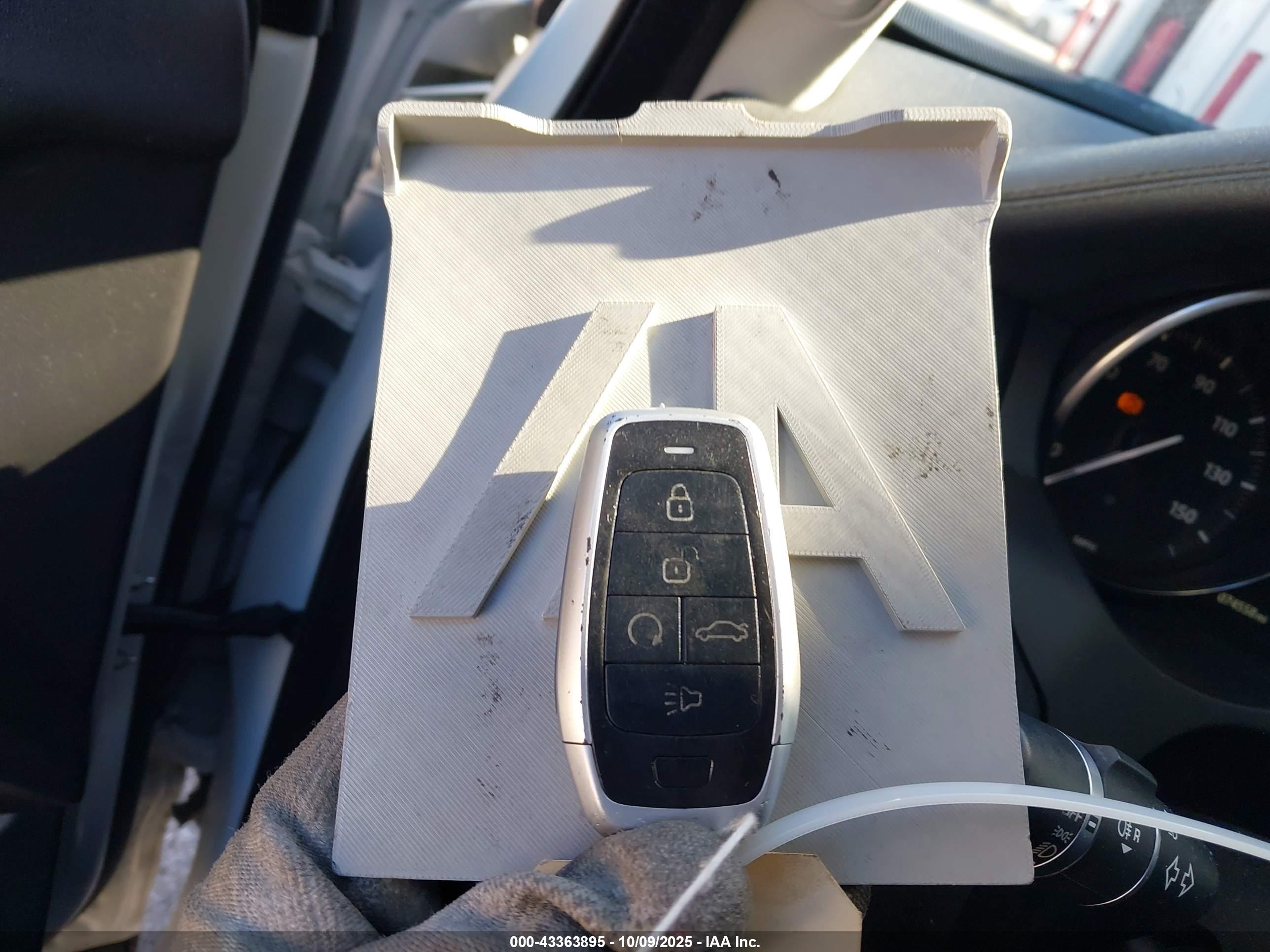 LAND ROVER image 11