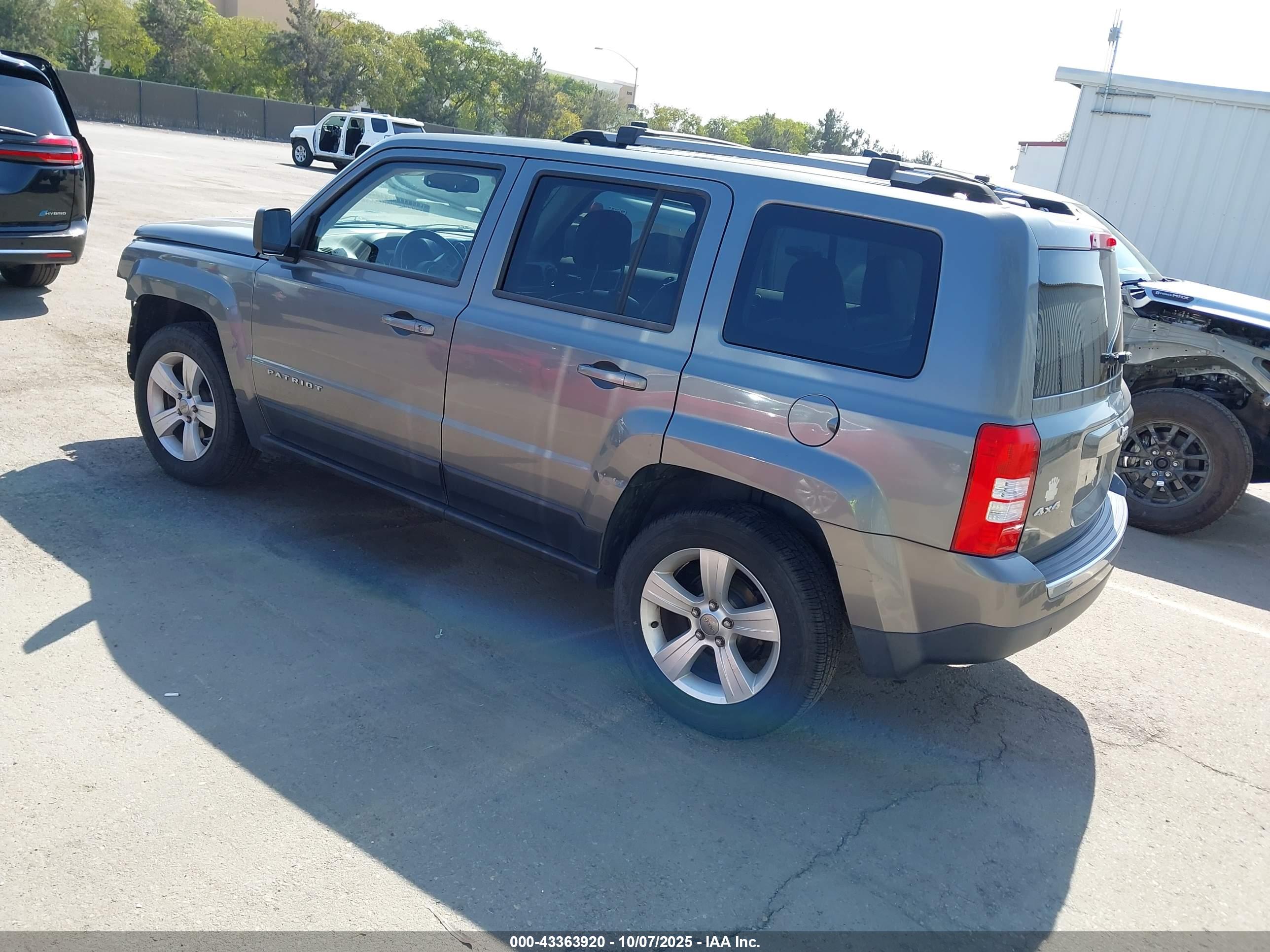 JEEP PATRIOT image 3