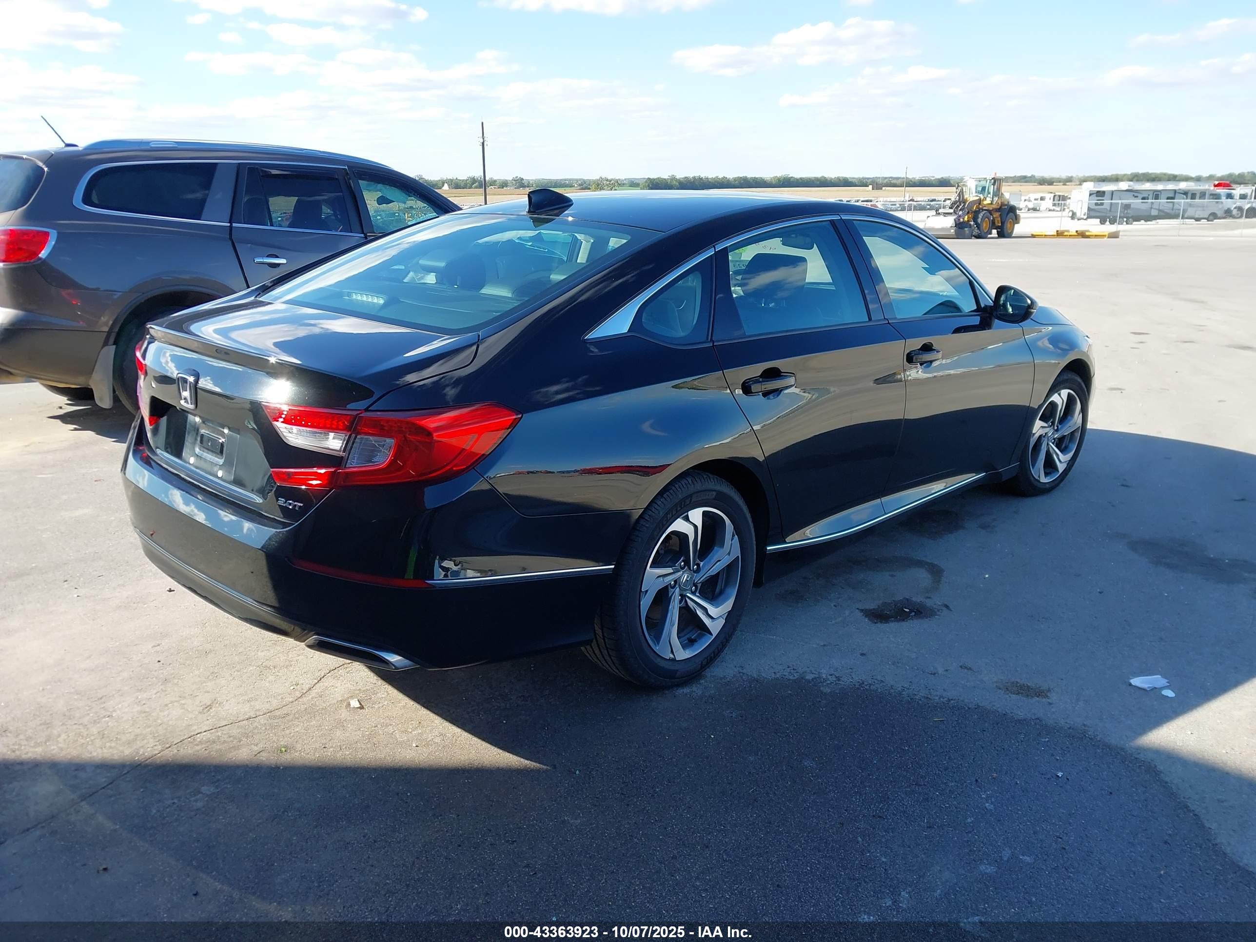 HONDA ACCORD image 4