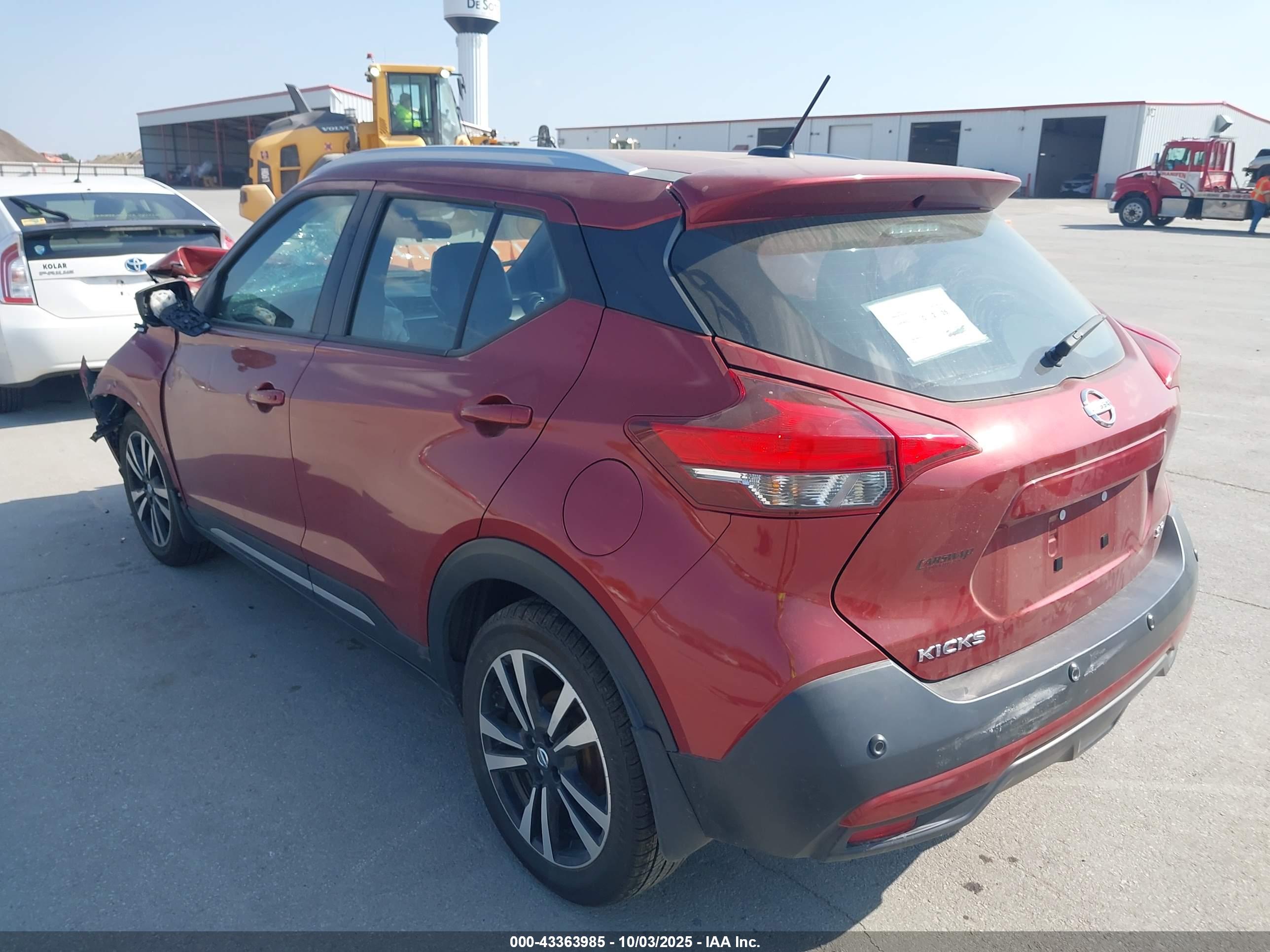 NISSAN KICKS image 3
