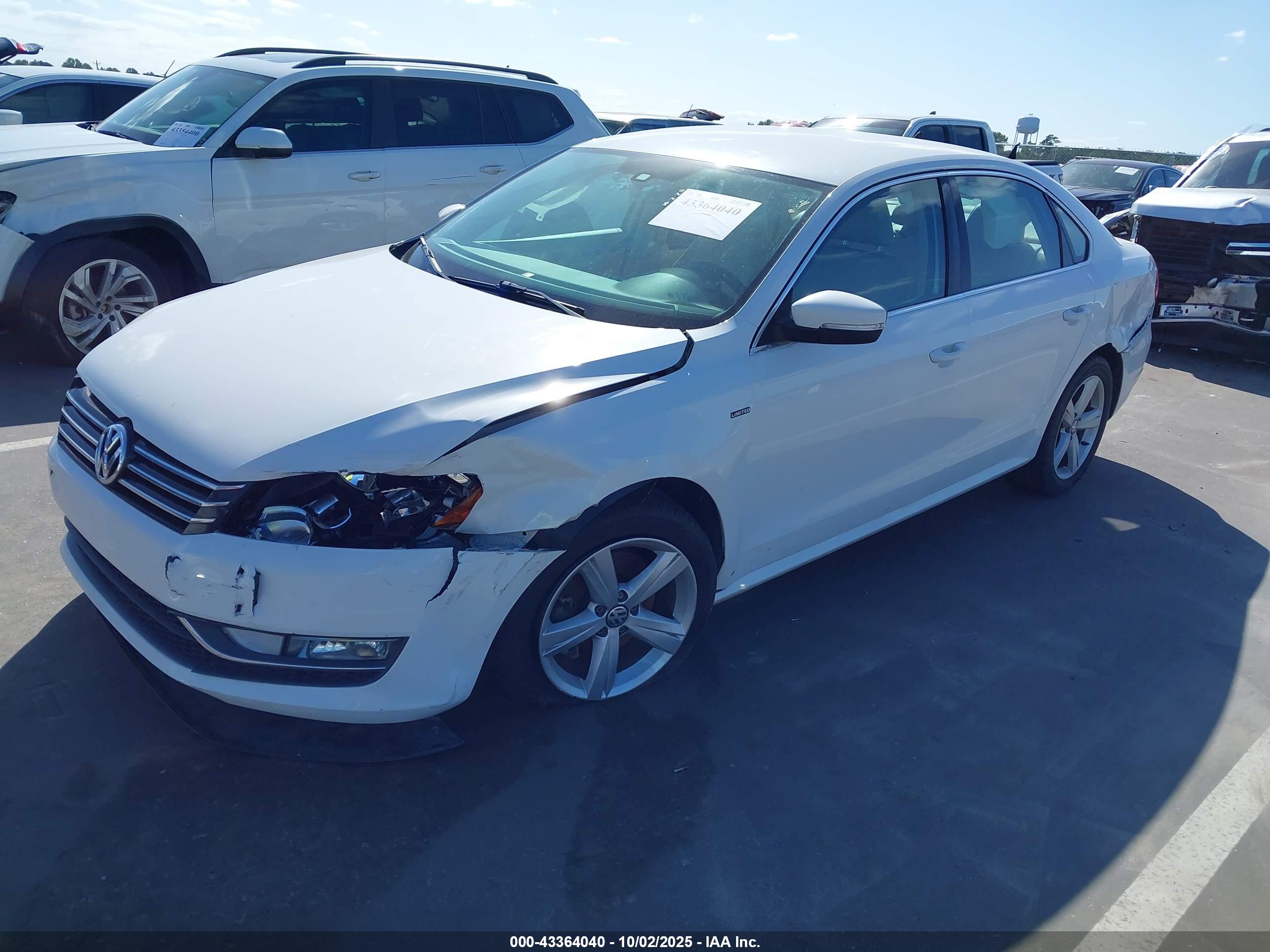 VOLKSWAGEN PASSAT image 2