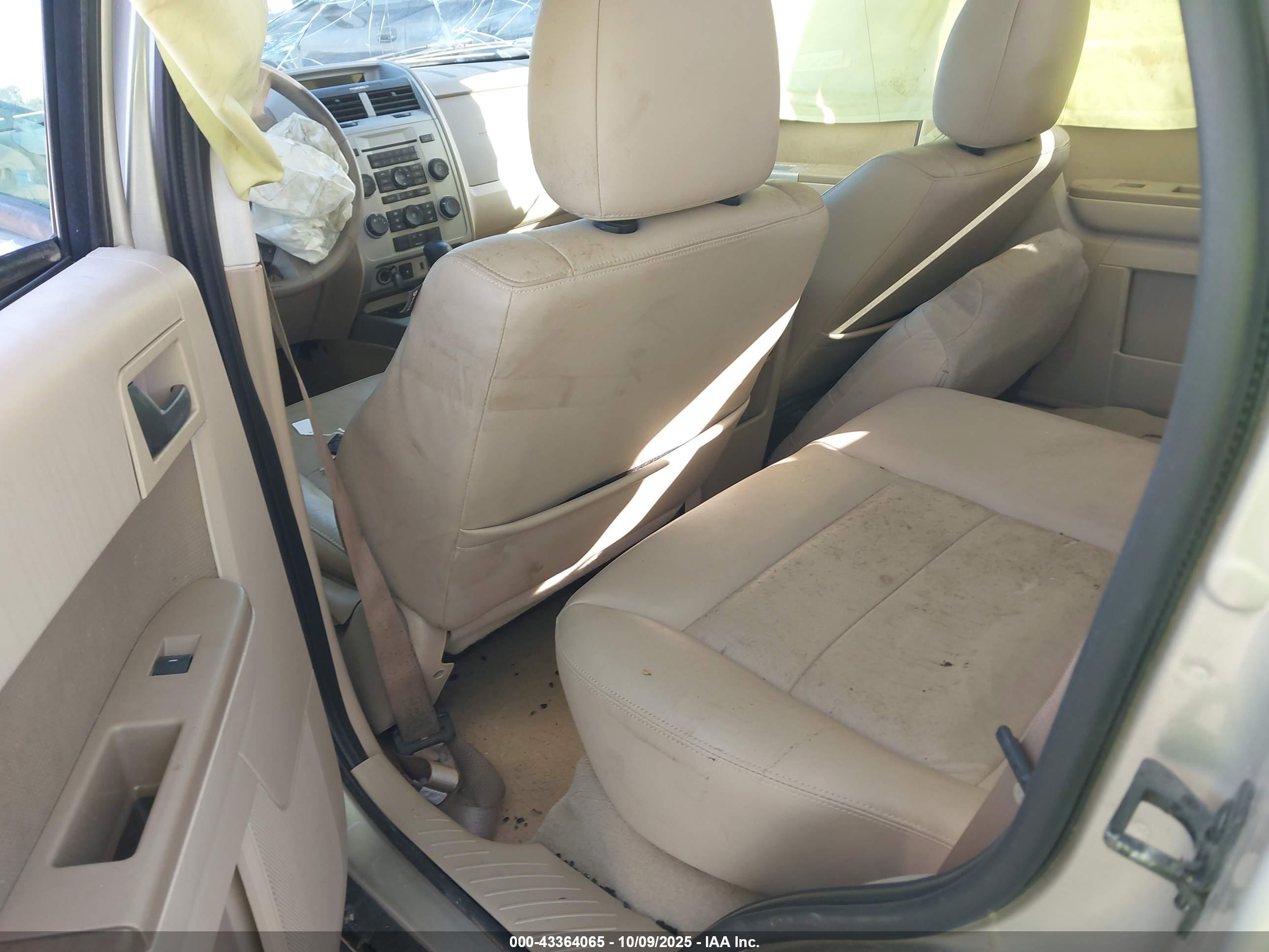 FORD ESCAPE image 8