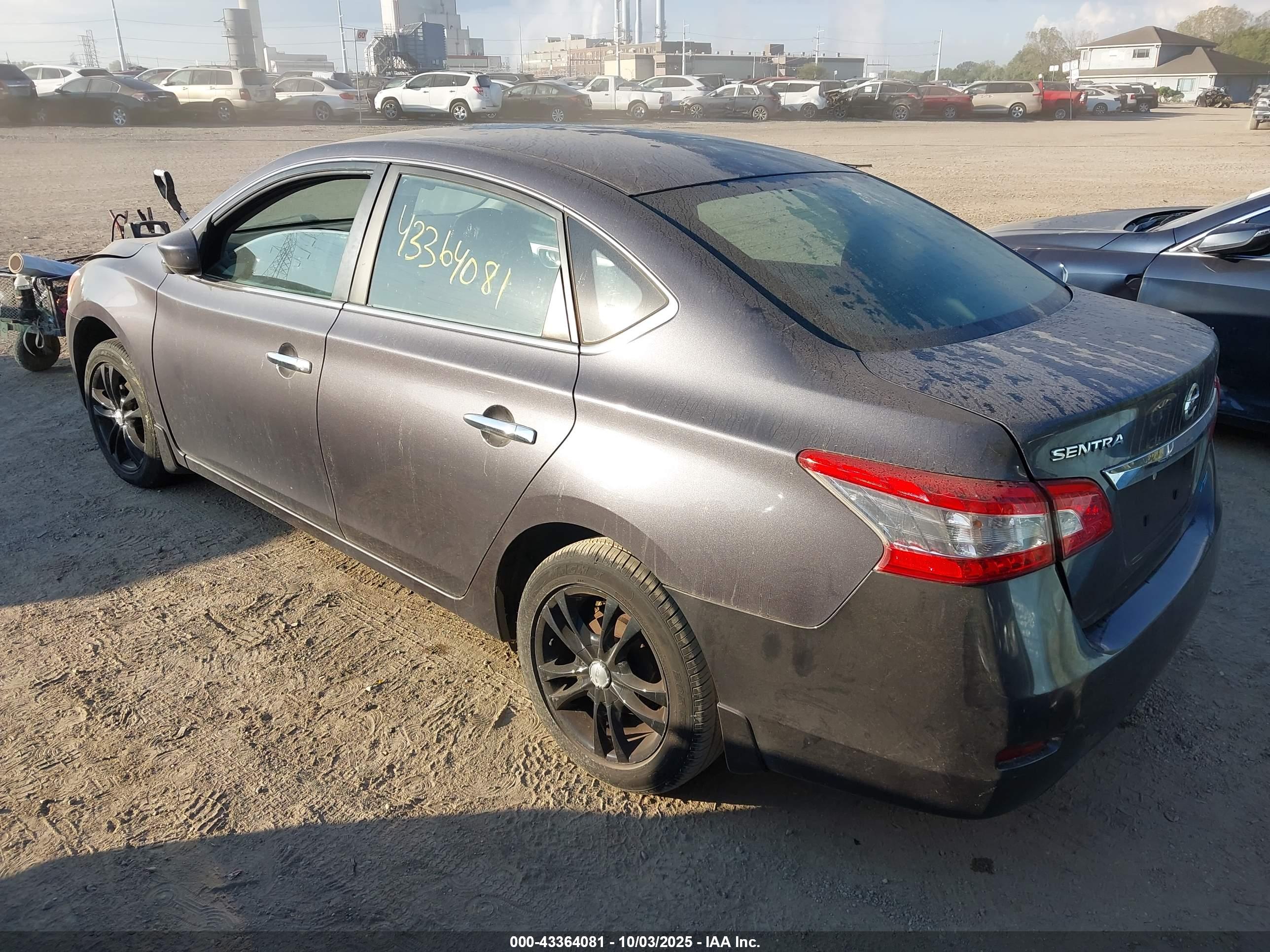 NISSAN SENTRA image 3