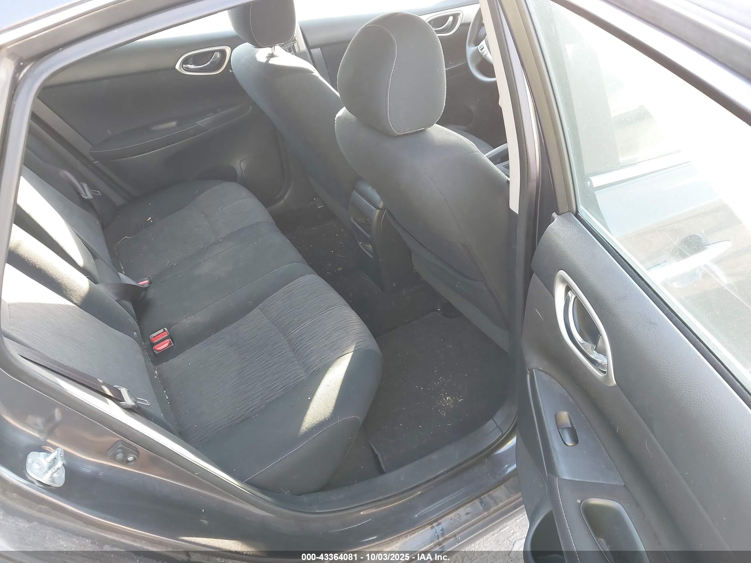 NISSAN SENTRA image 8