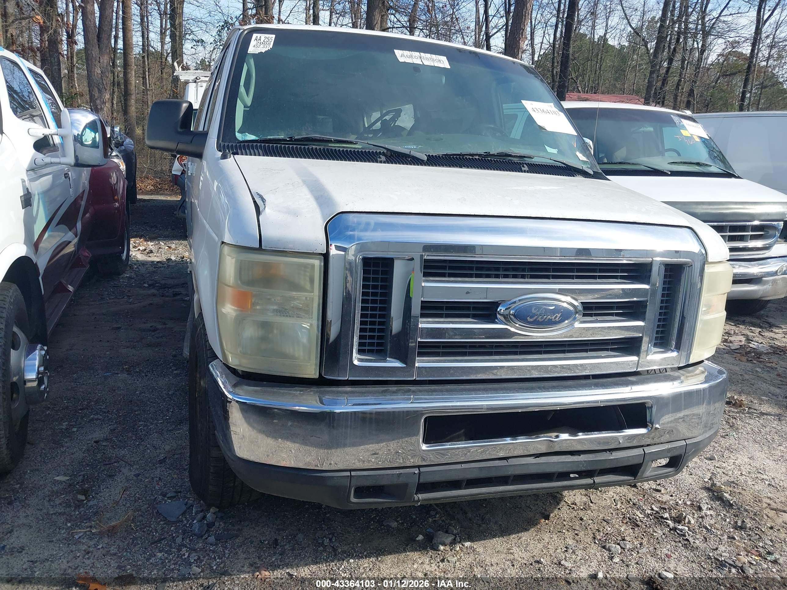 FORD E-350 image 6