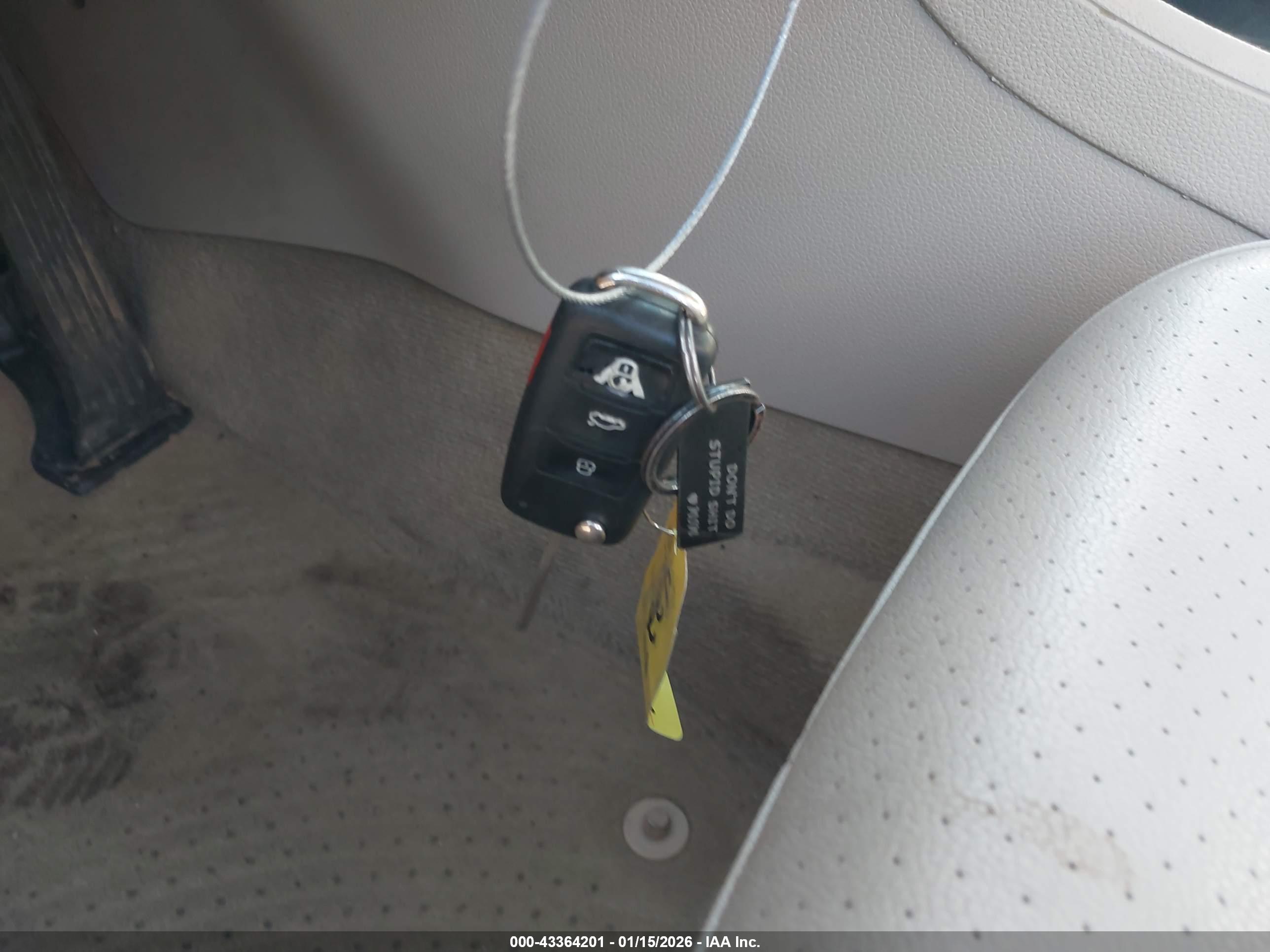 VOLKSWAGEN PASSAT image 11