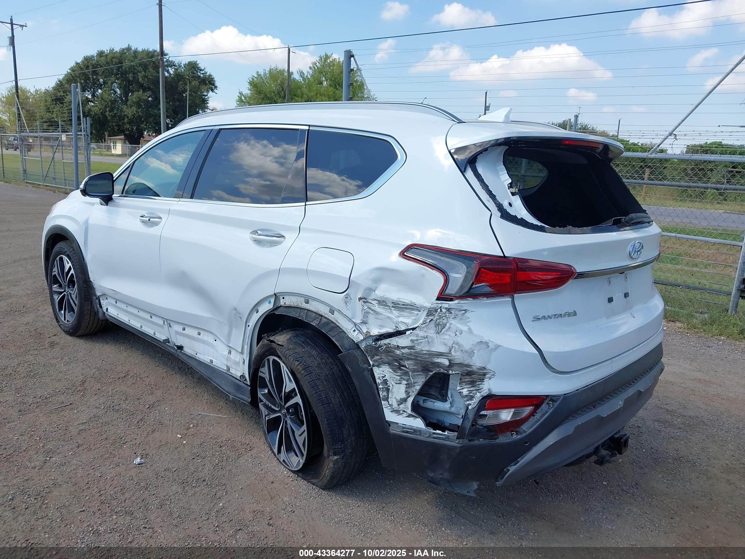 HYUNDAI SANTA image 3