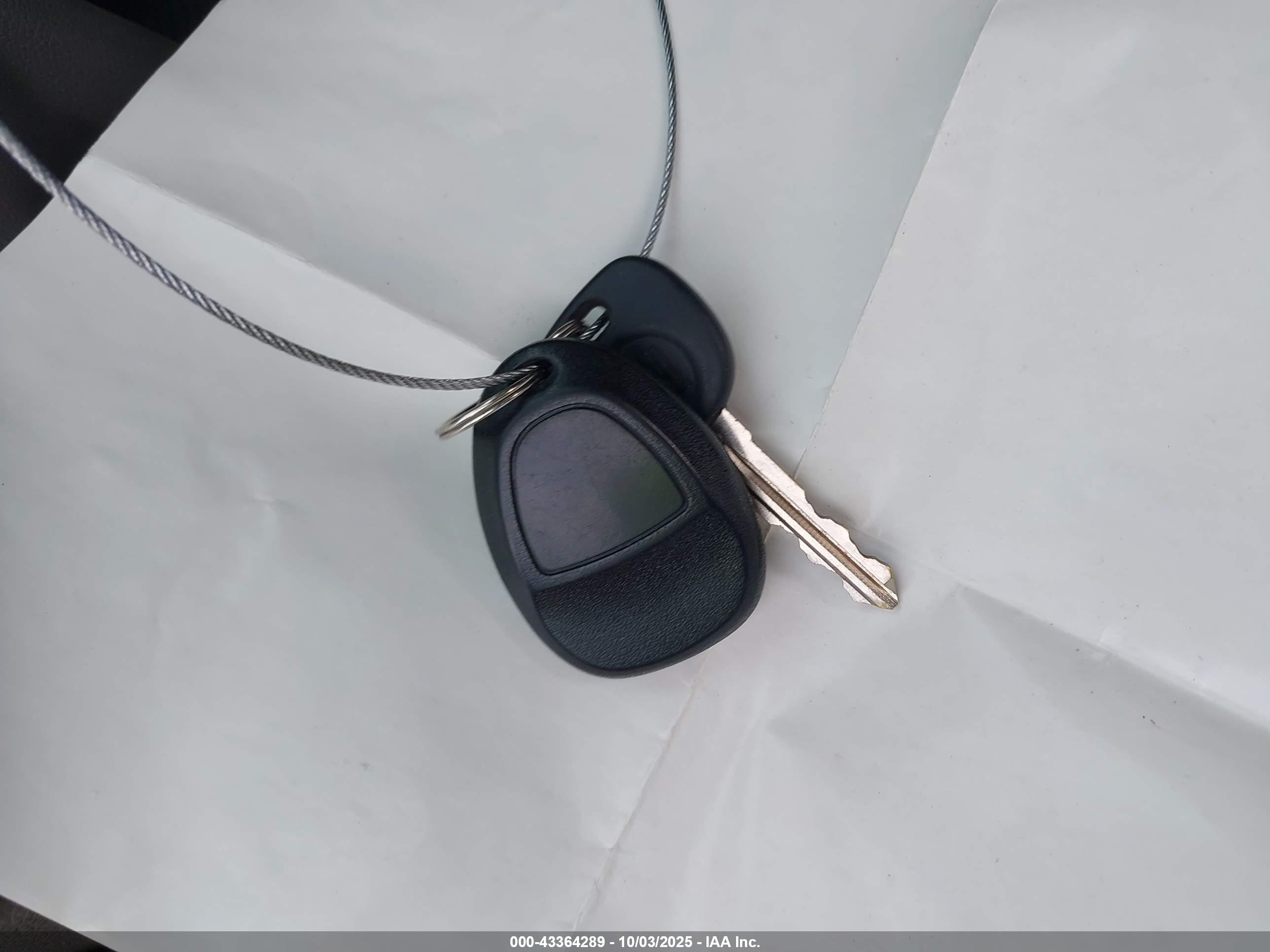 CHEVROLET TRAVERSE image 11