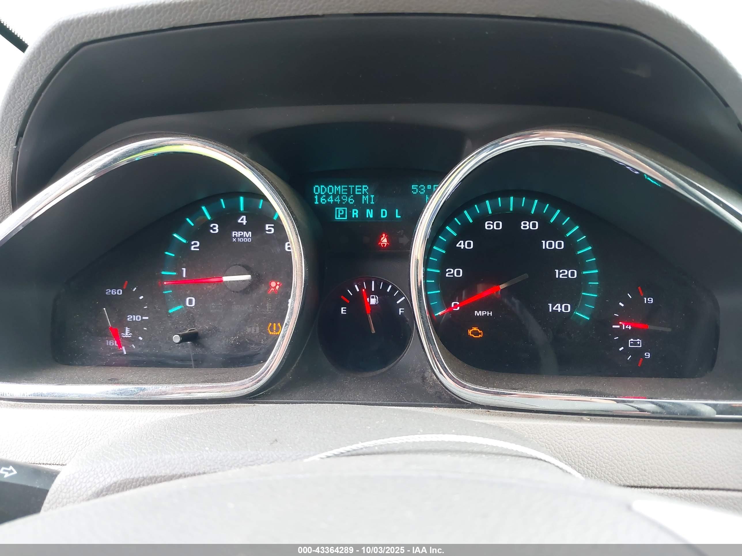 CHEVROLET TRAVERSE image 7
