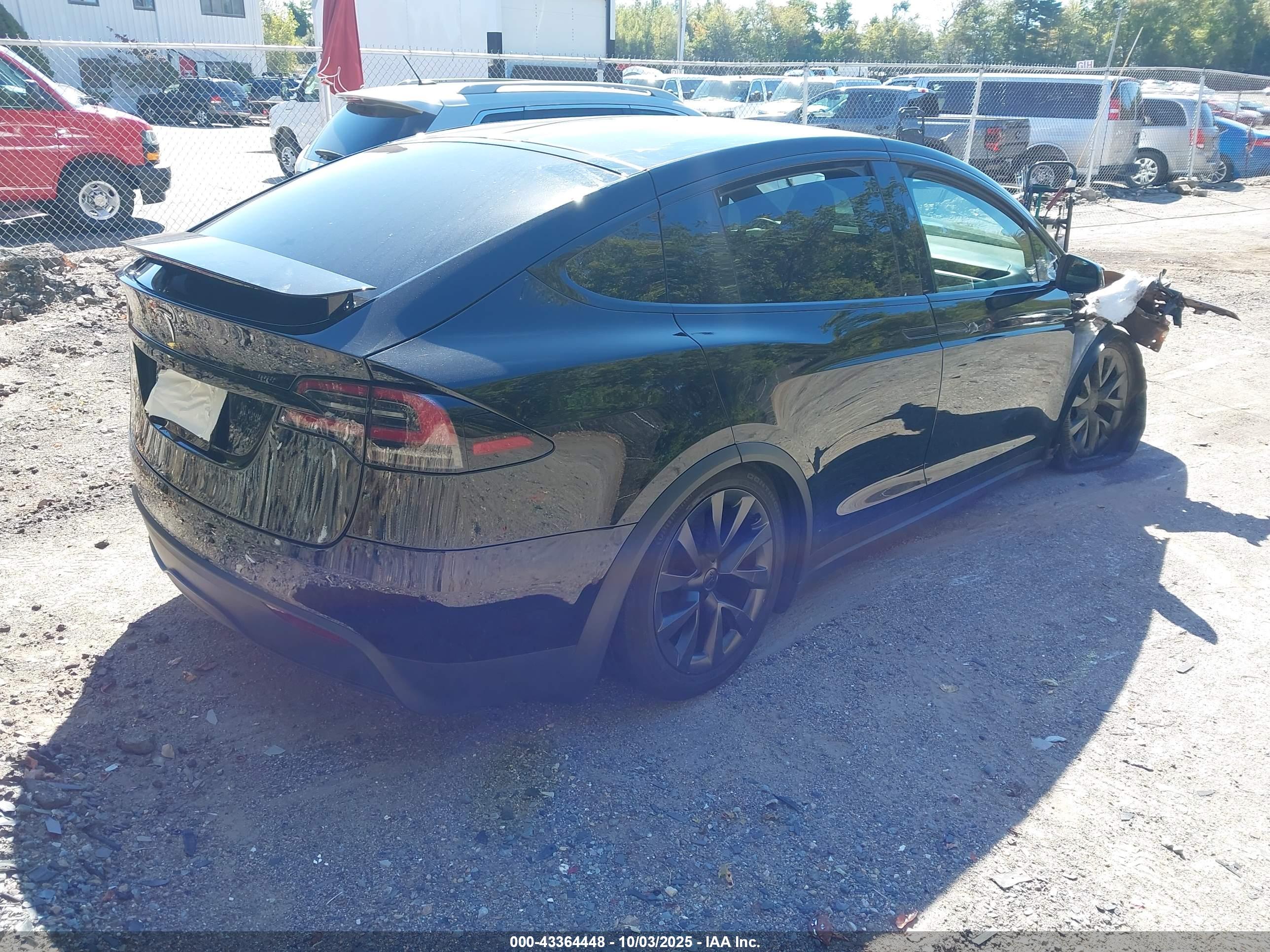 TESLA MODEL image 4