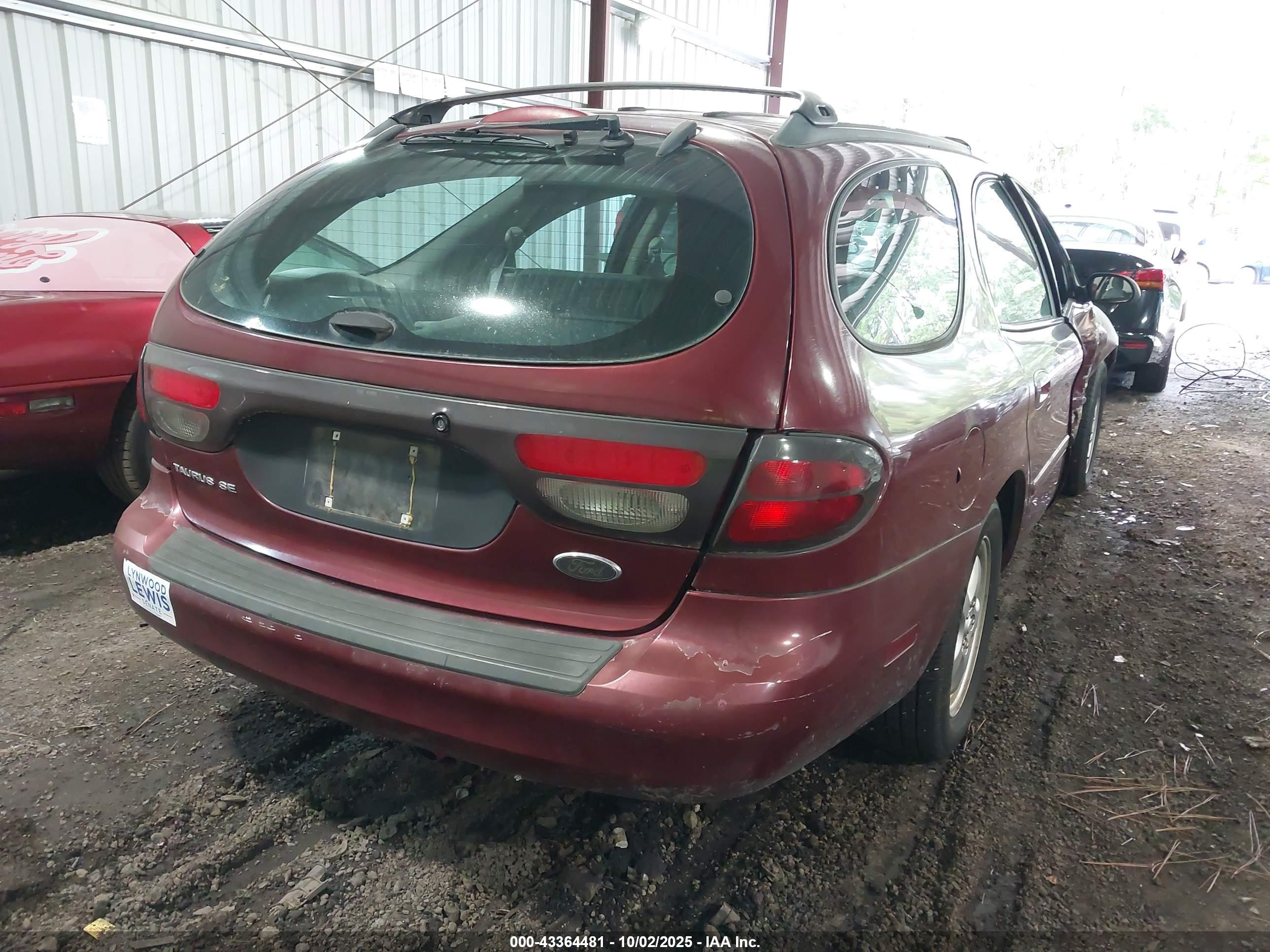 FORD TAURUS image 4