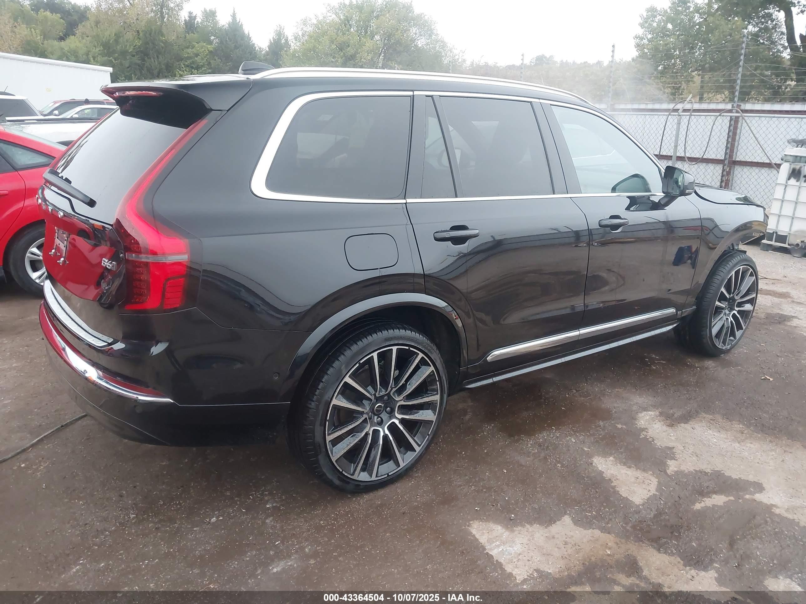VOLVO XC90 image 4