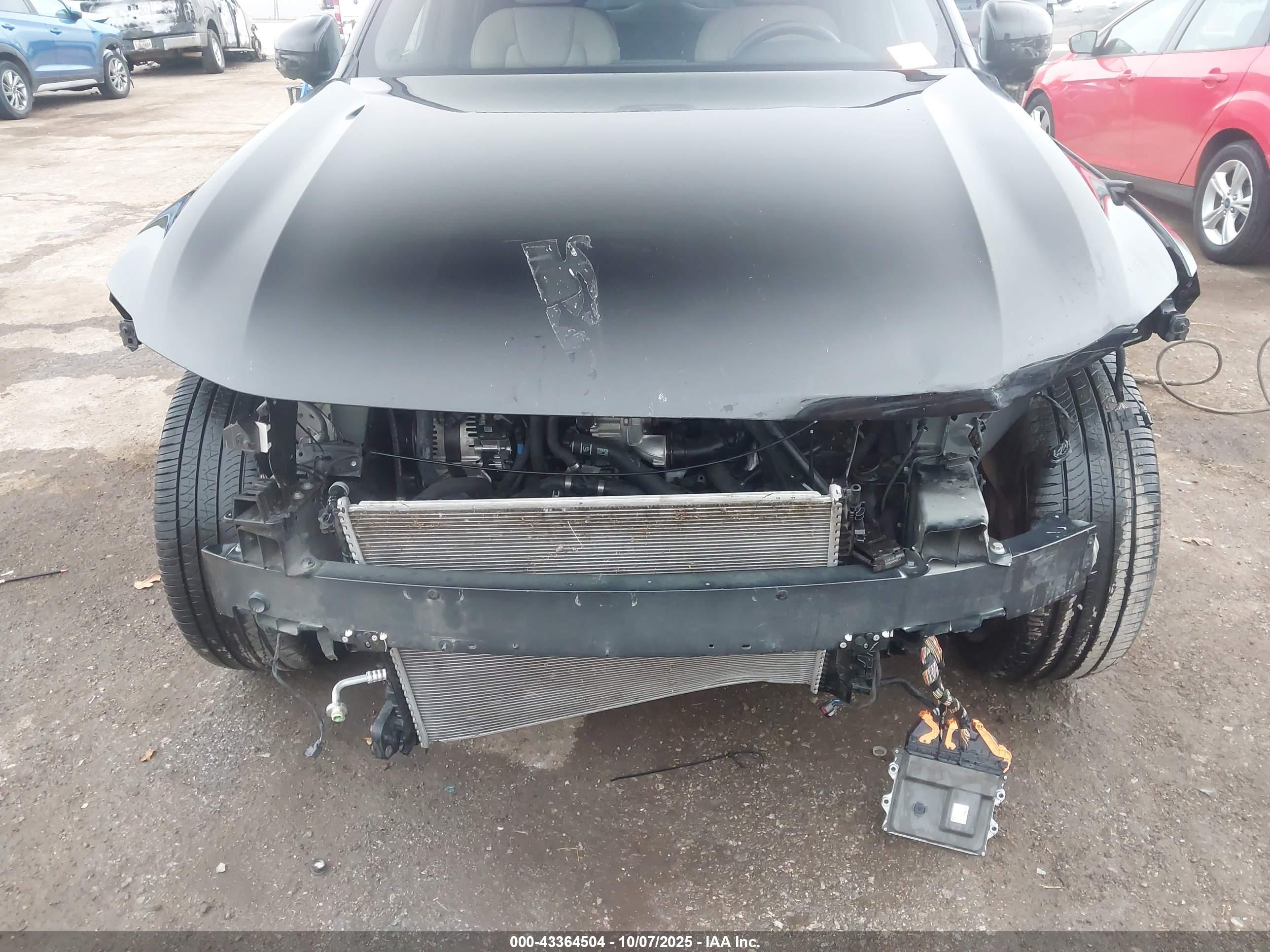 VOLVO XC90 image 6