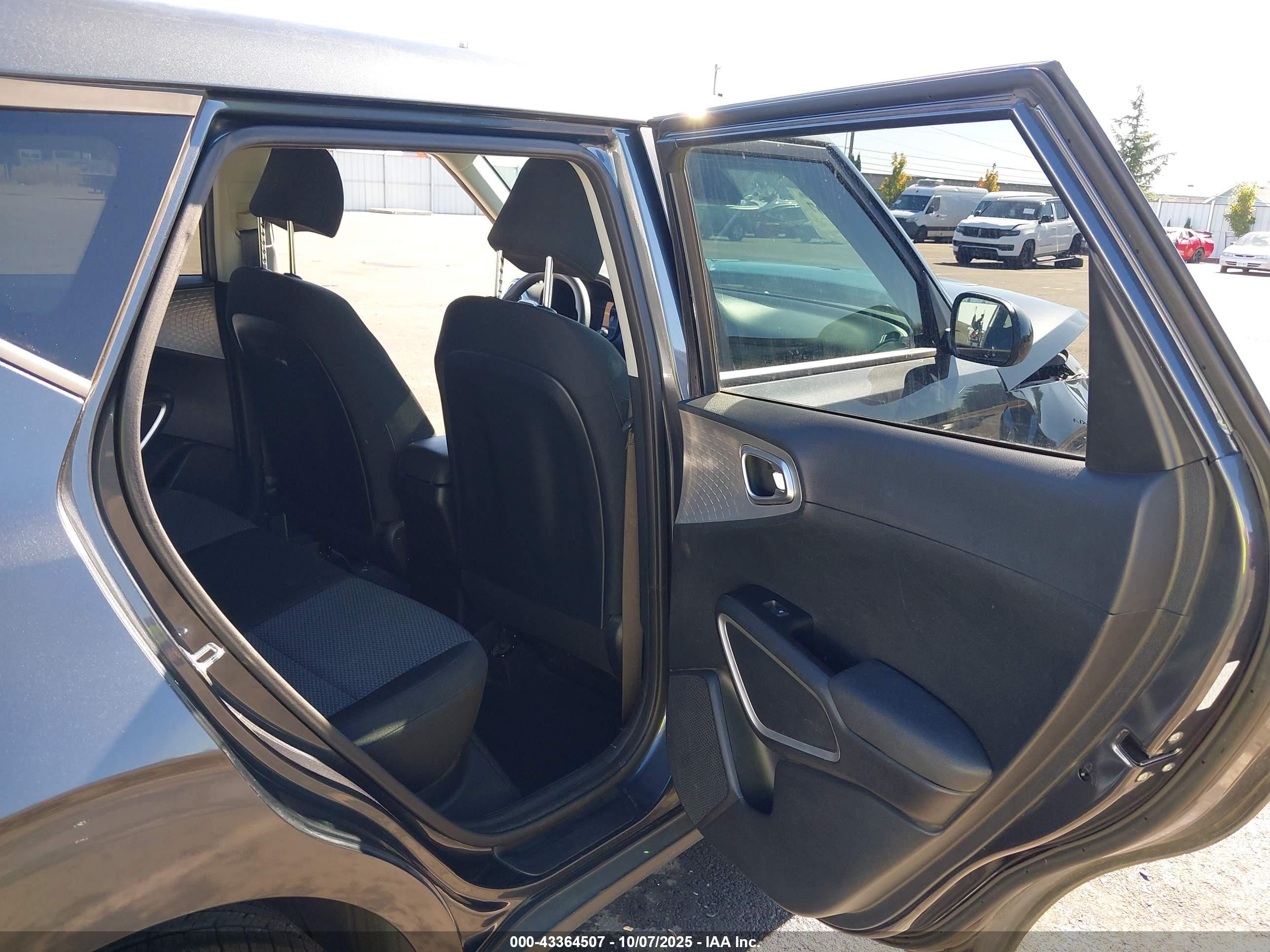 KIA SOUL image 8