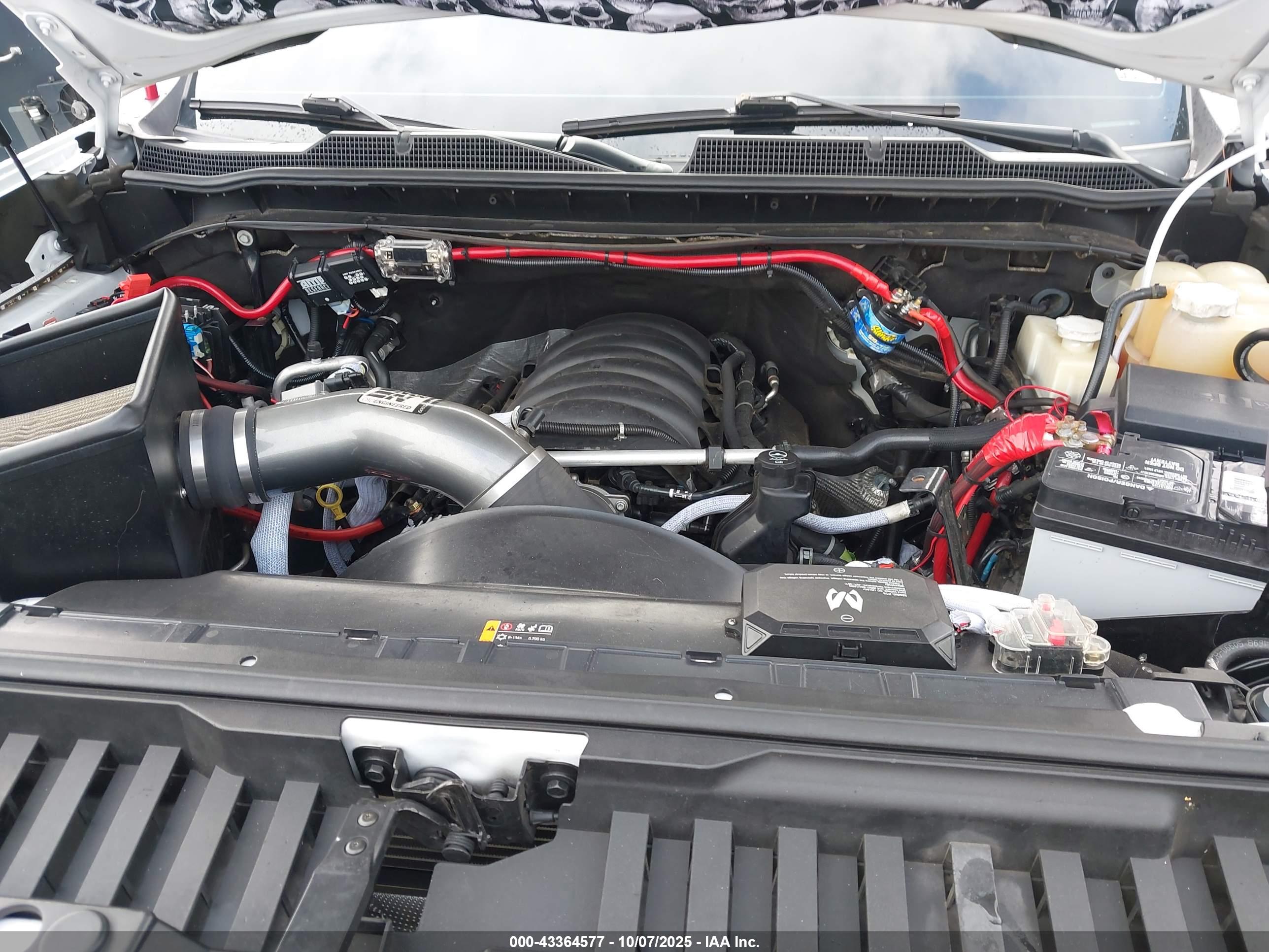CHEVROLET SILVERADO image 10