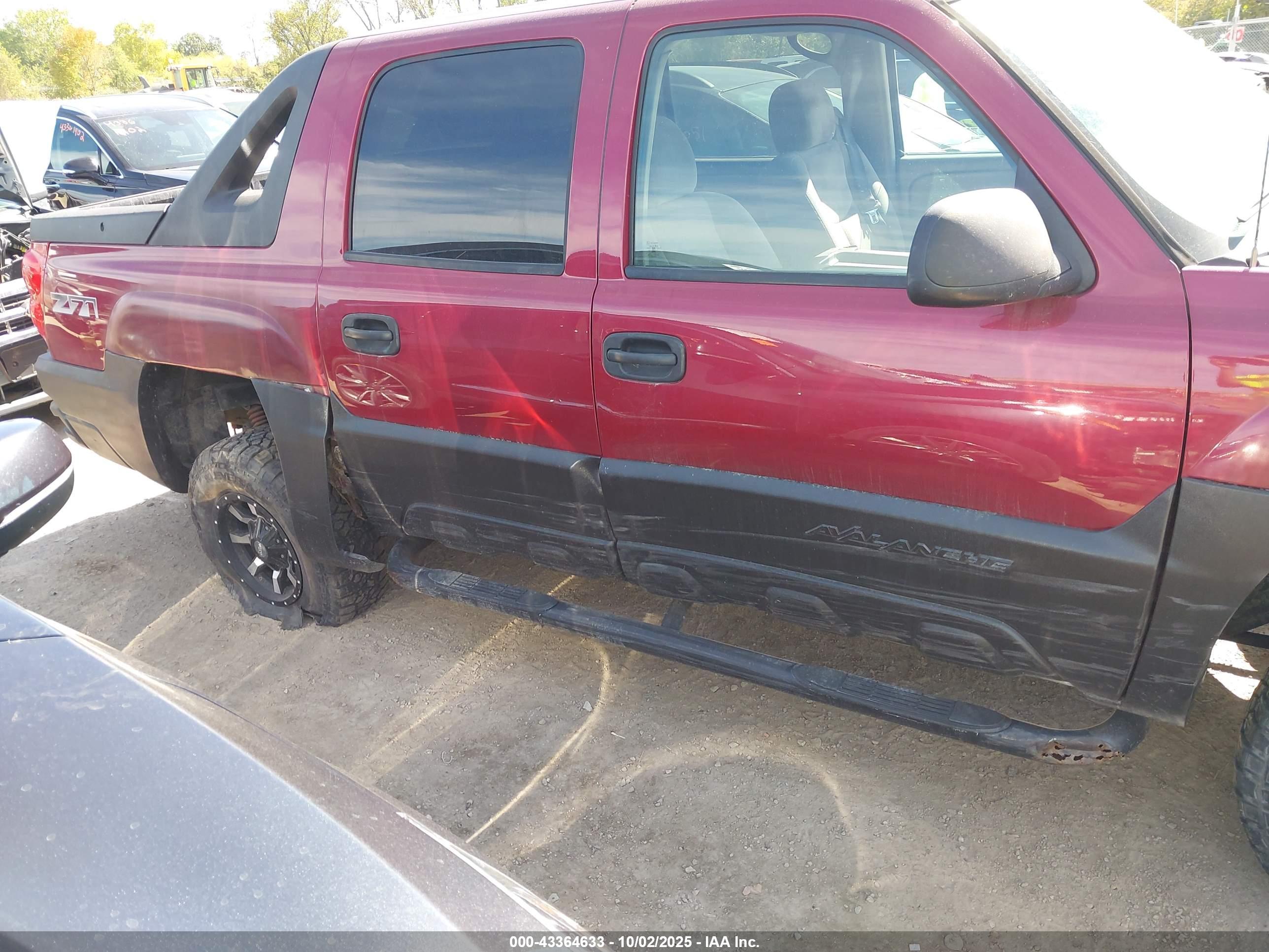 CHEVROLET AVALANCHE image 6
