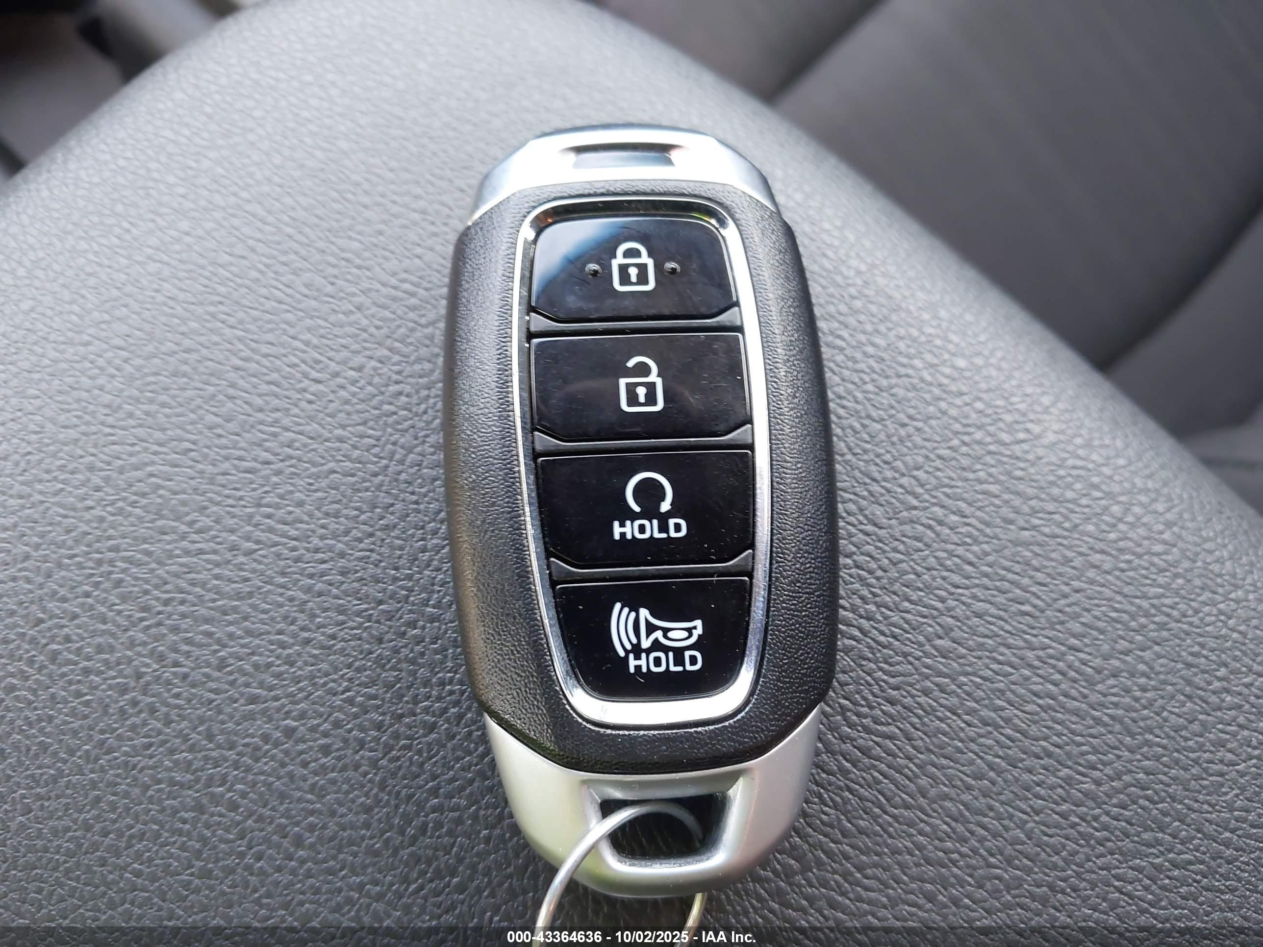 HYUNDAI KONA image 11
