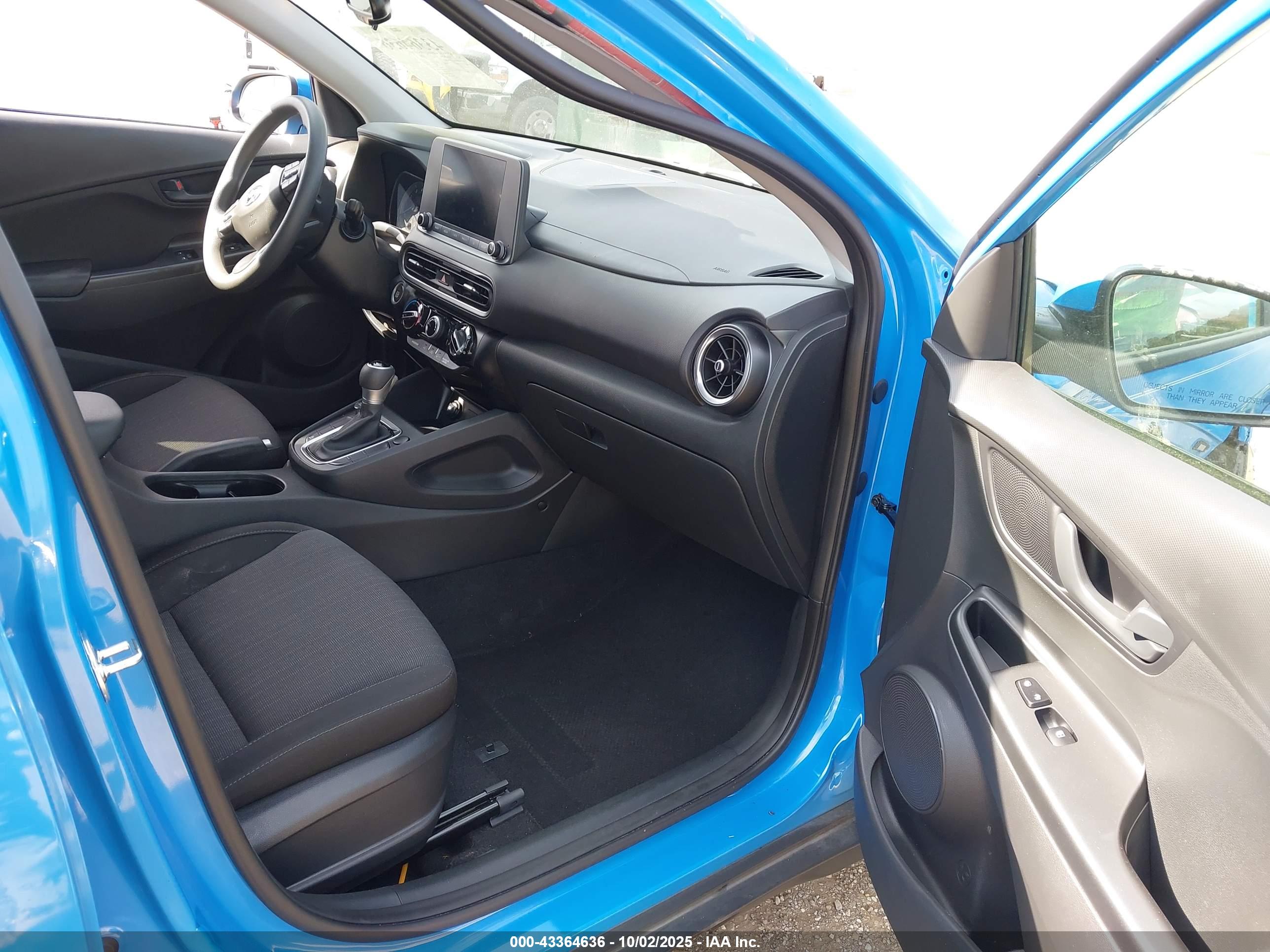 HYUNDAI KONA image 5