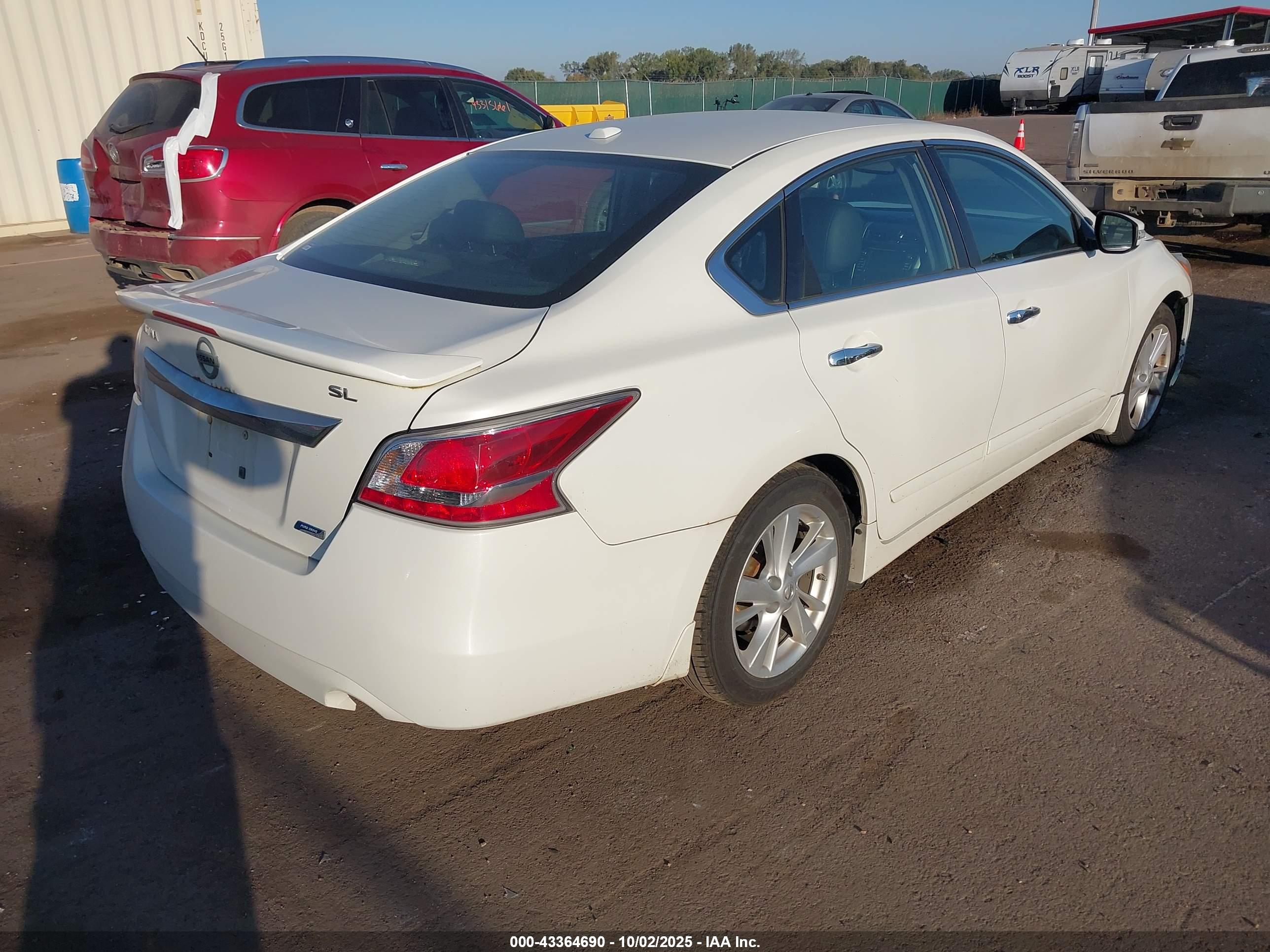 NISSAN ALTIMA image 4