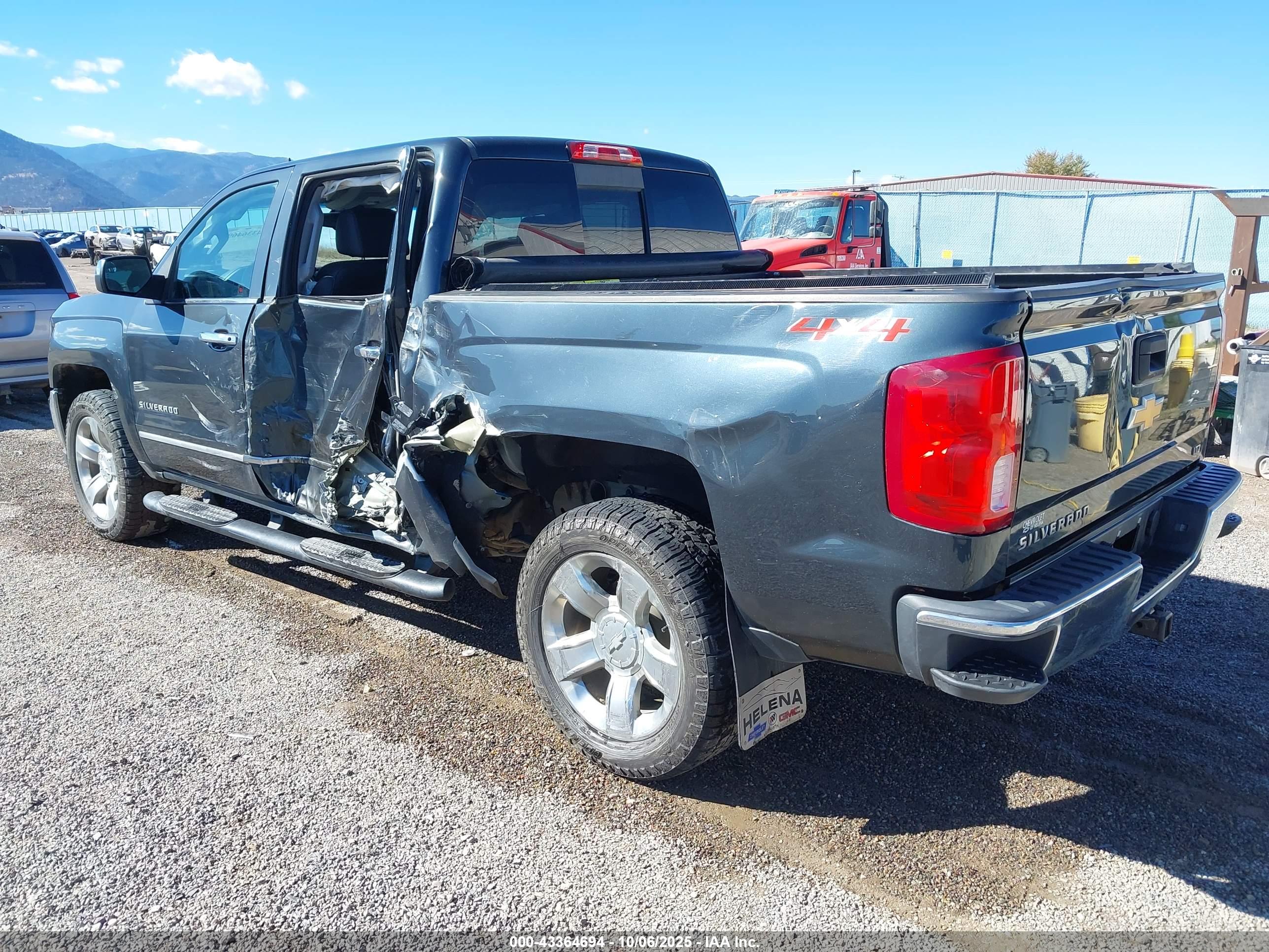CHEVROLET SILVERADO image 3