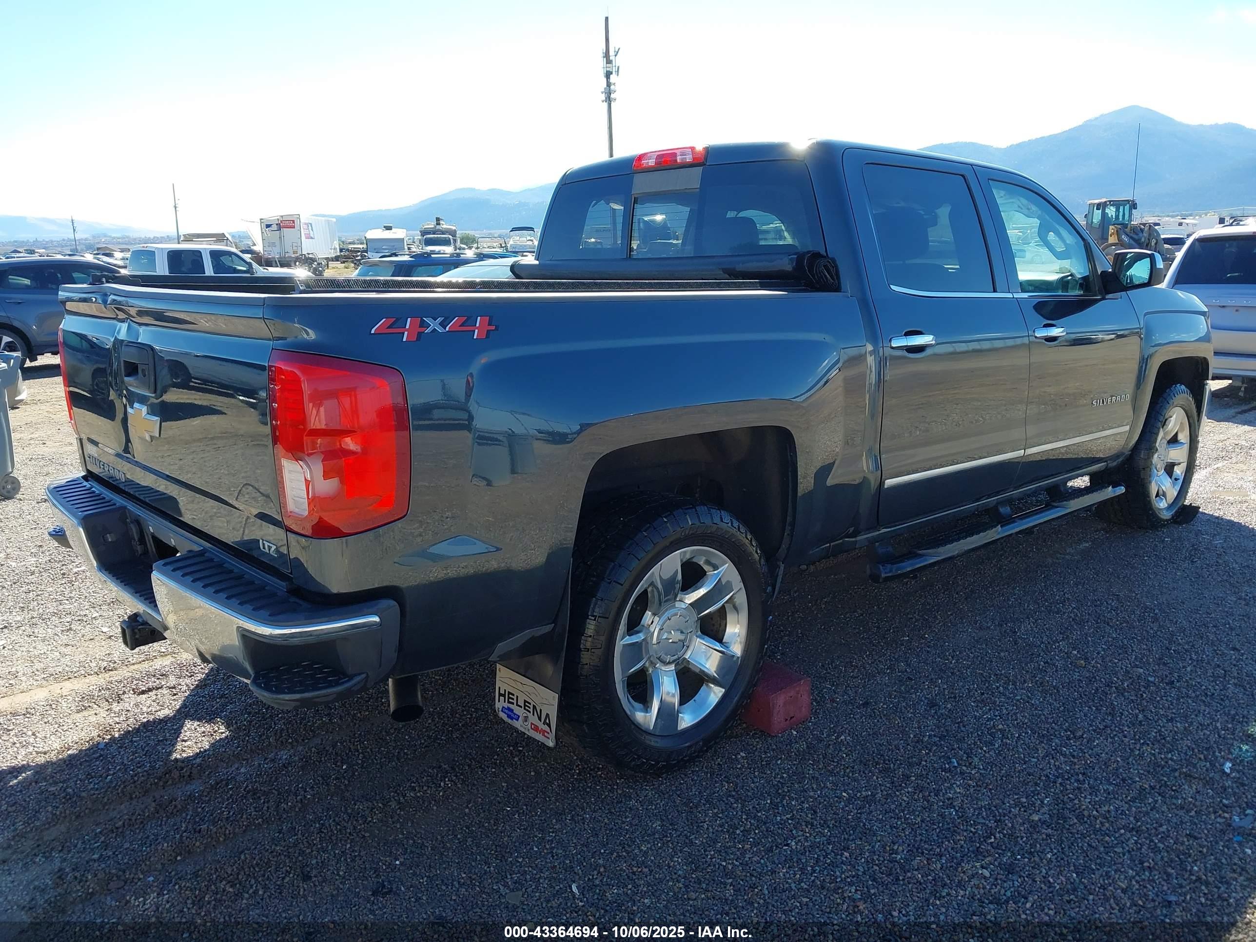 CHEVROLET SILVERADO image 4