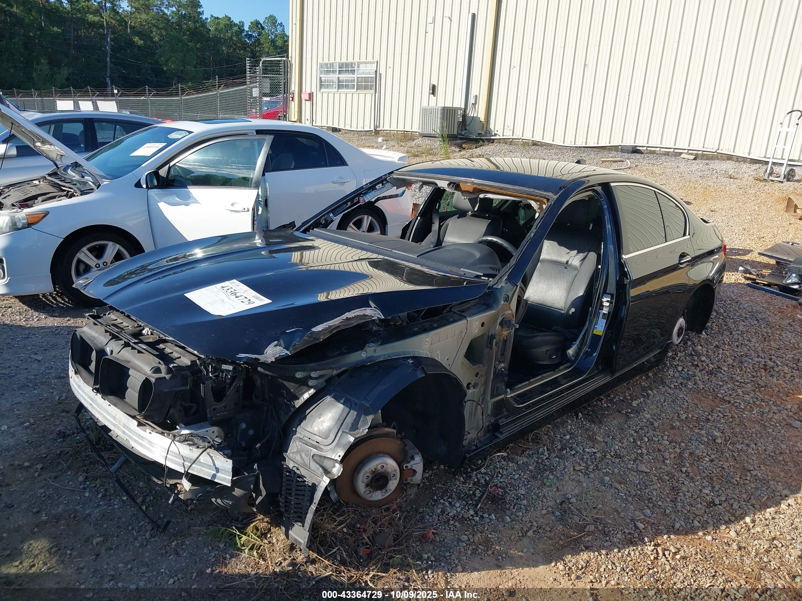 BMW 528I image 6