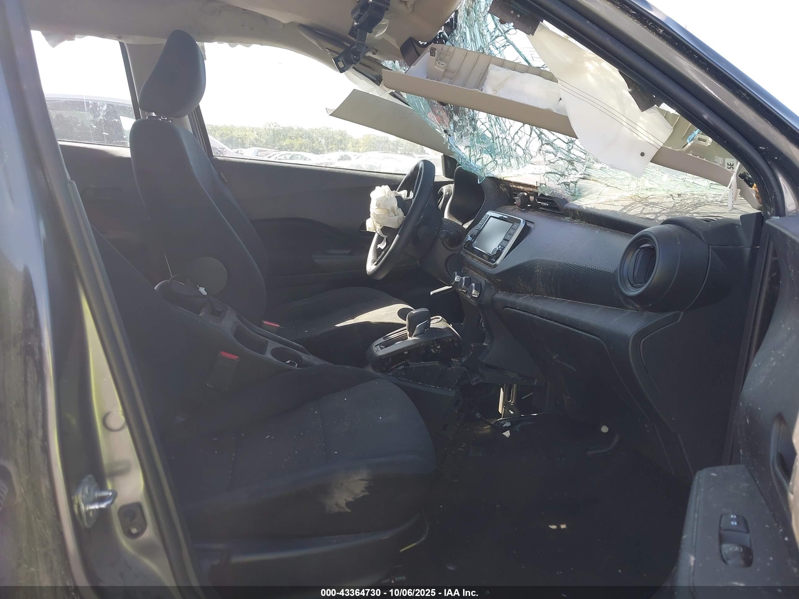 NISSAN KICKS image 5