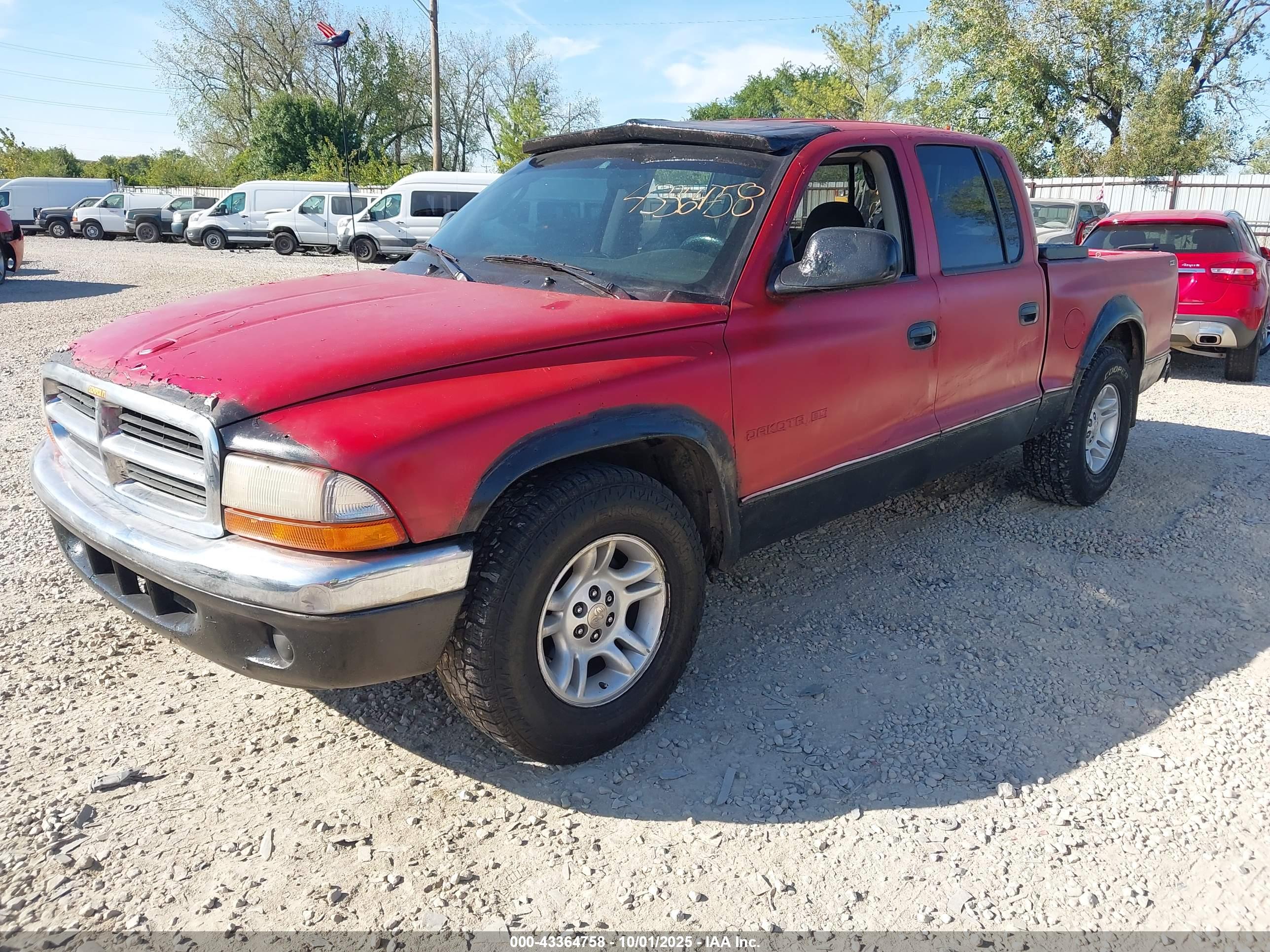 DODGE DAKOTA image 2