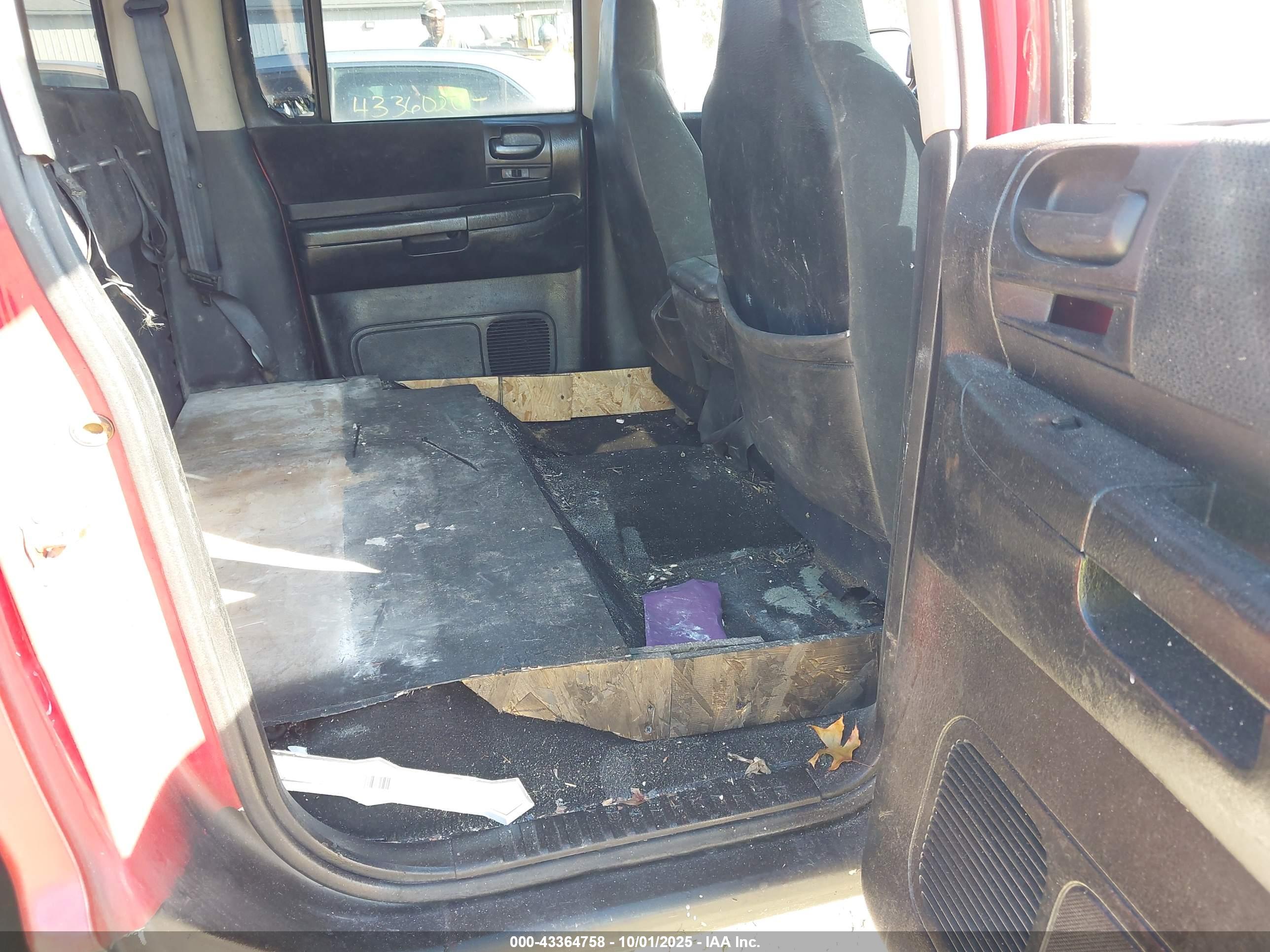 DODGE DAKOTA image 8
