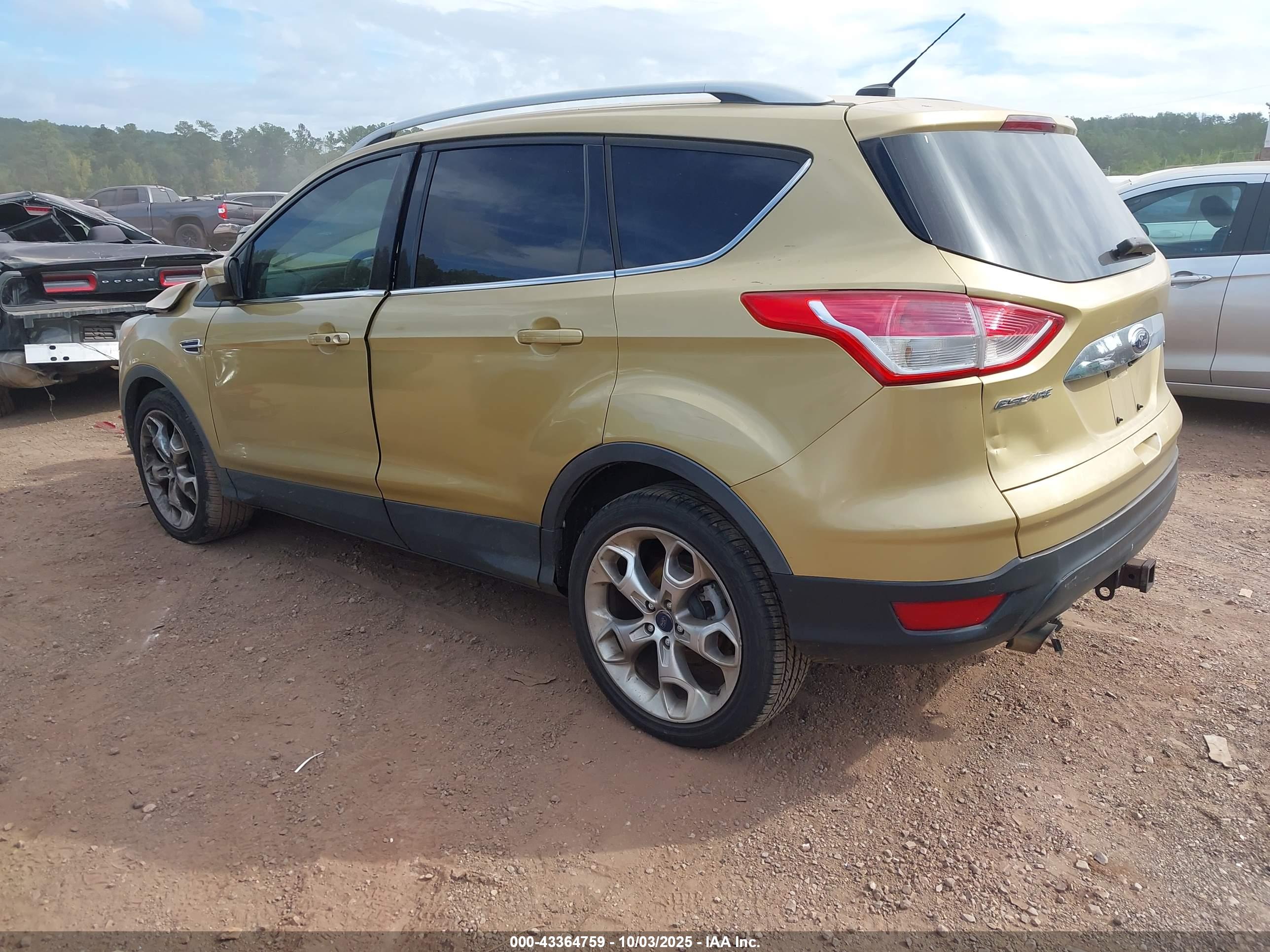 FORD ESCAPE image 3