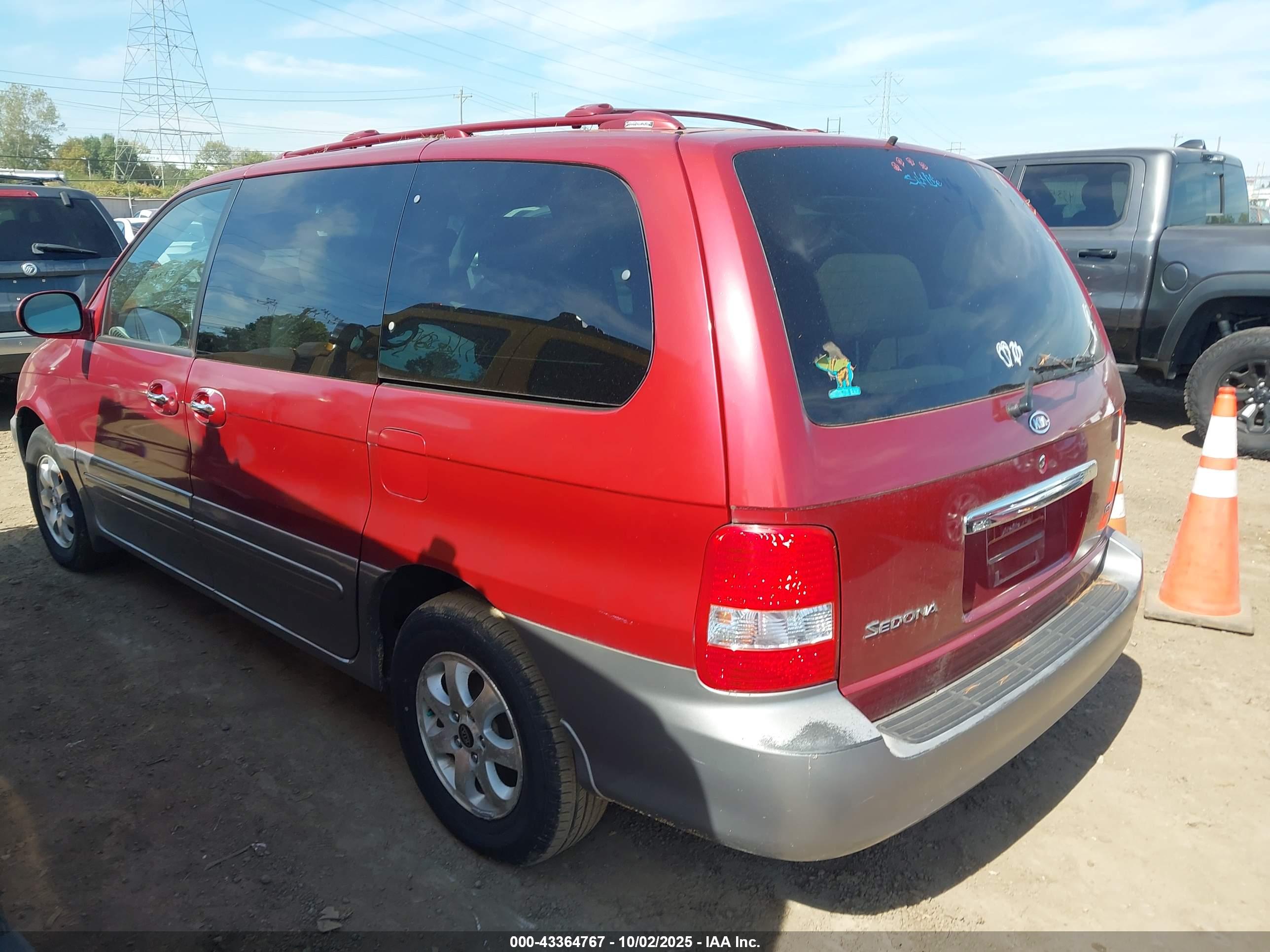 KIA SEDONA image 3