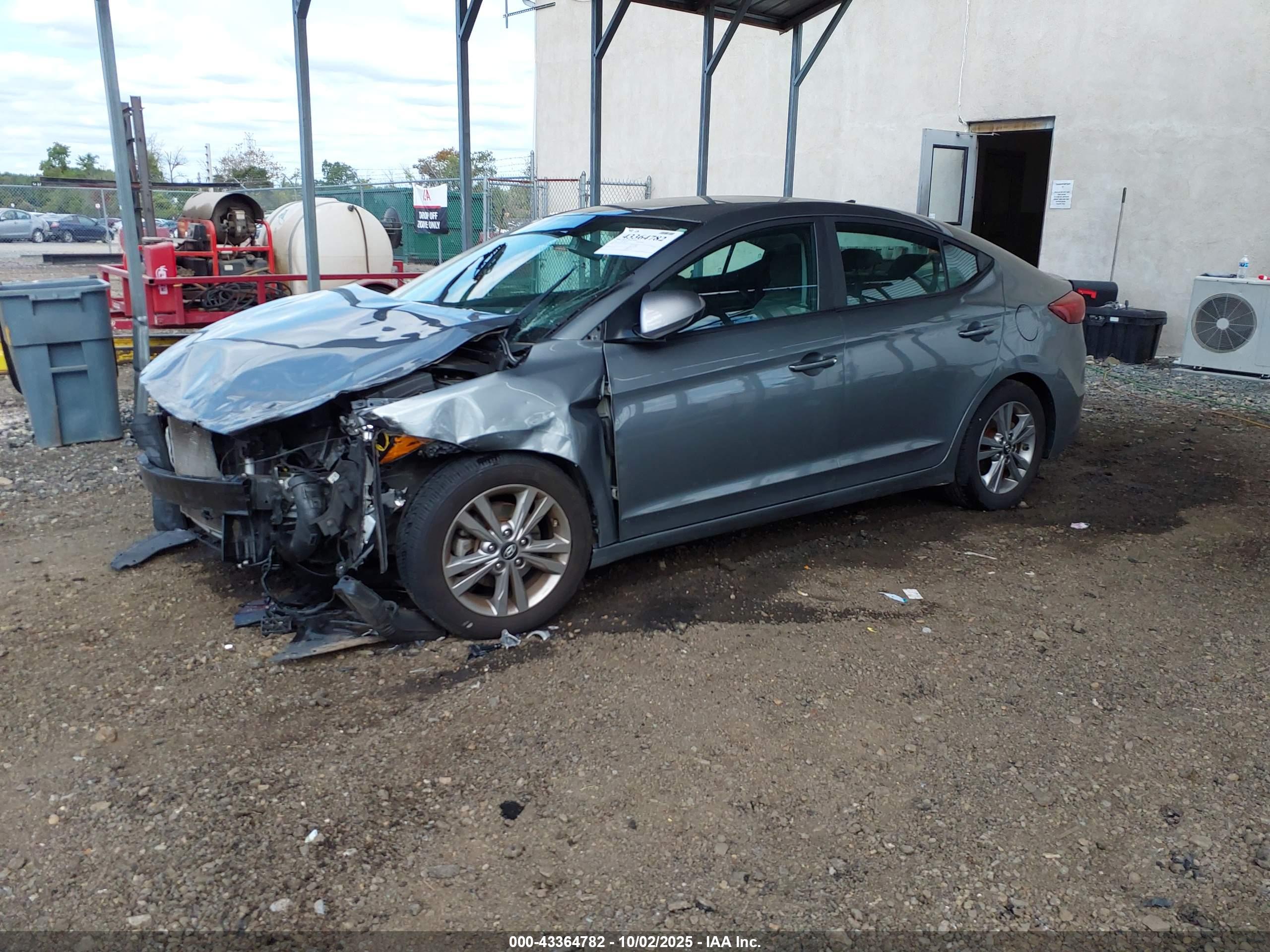 HYUNDAI ELANTRA image 2