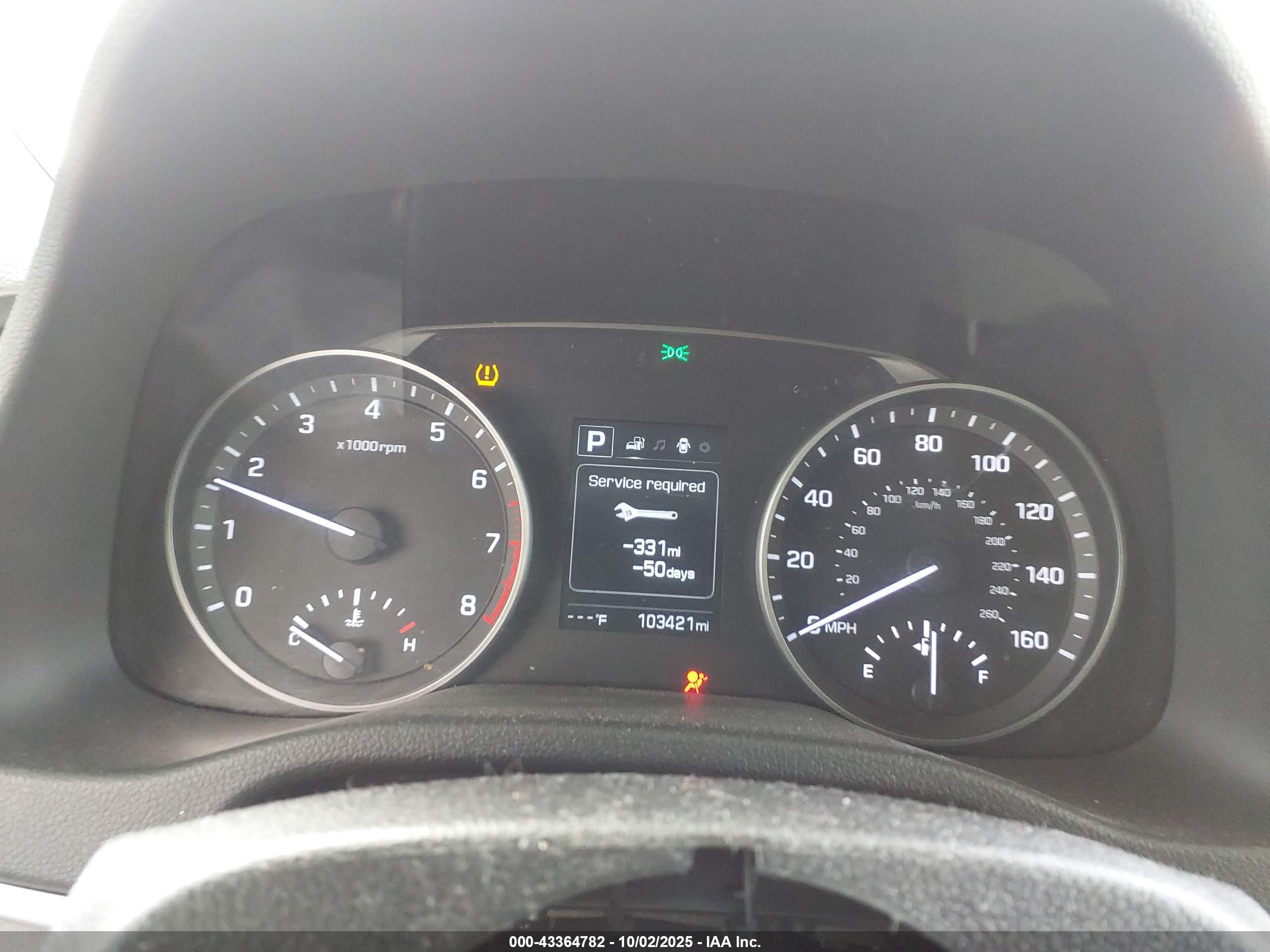 HYUNDAI ELANTRA image 7